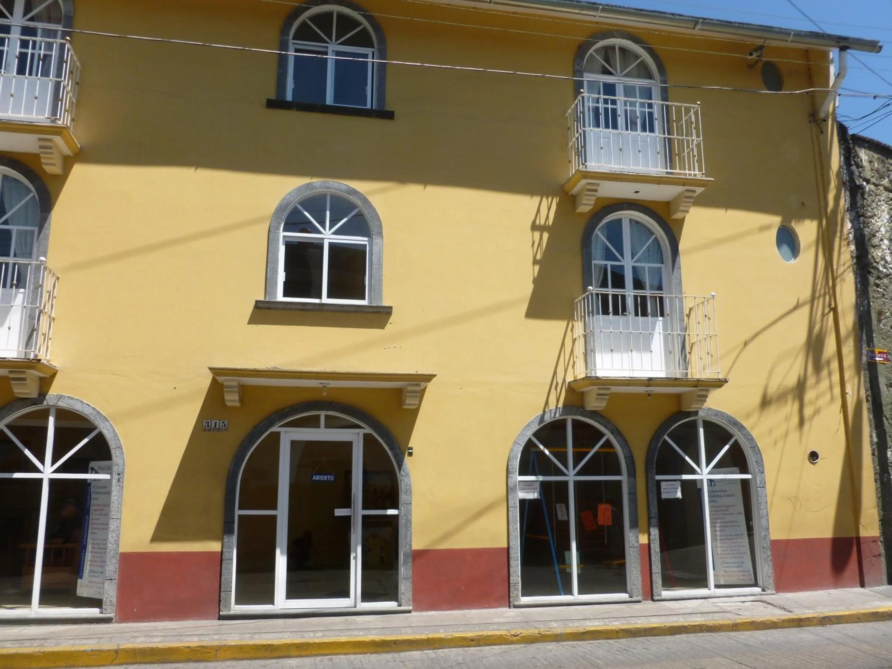 Facade/entrance in Hotel del Rio