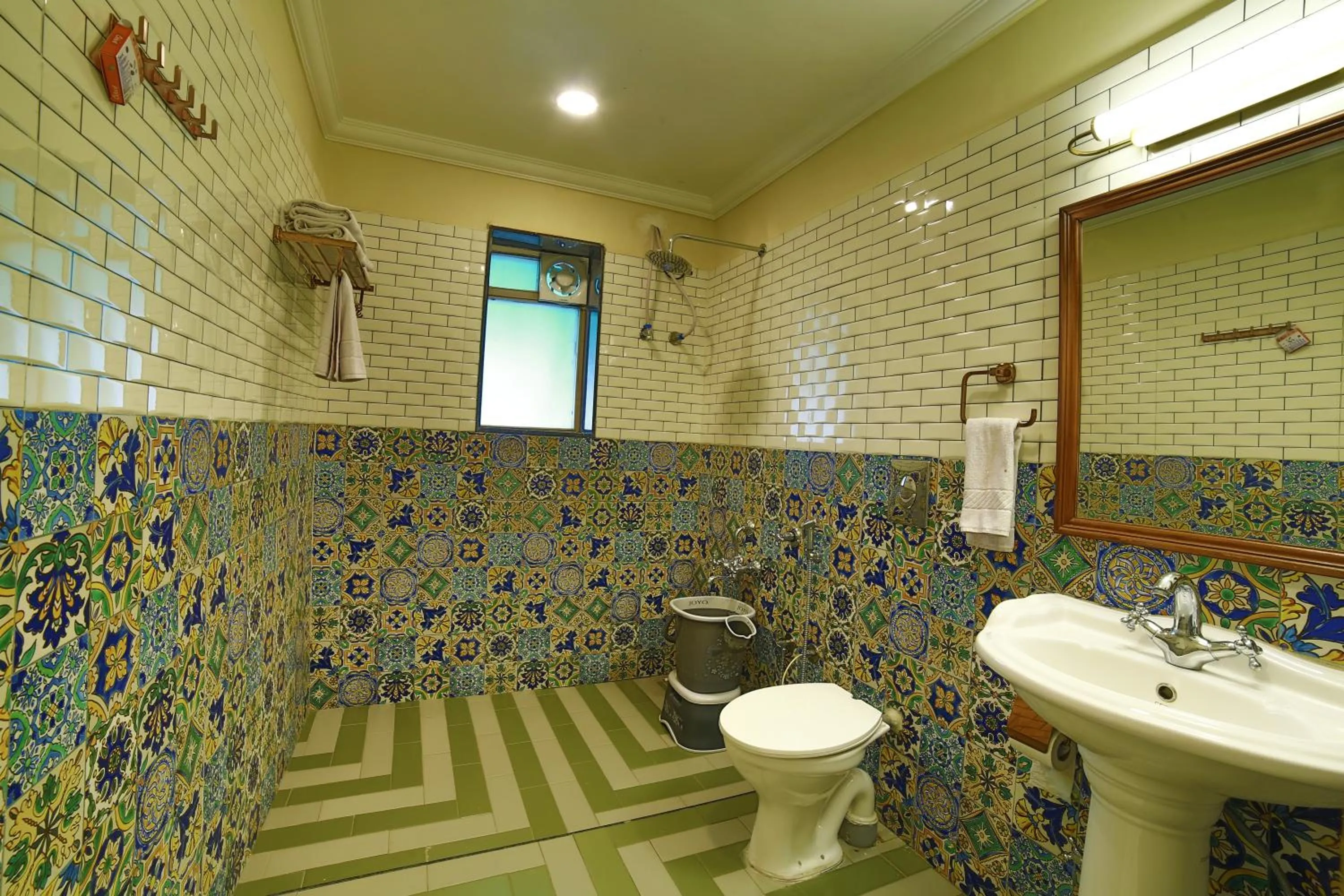 Shower, Bathroom in Briars Heritage