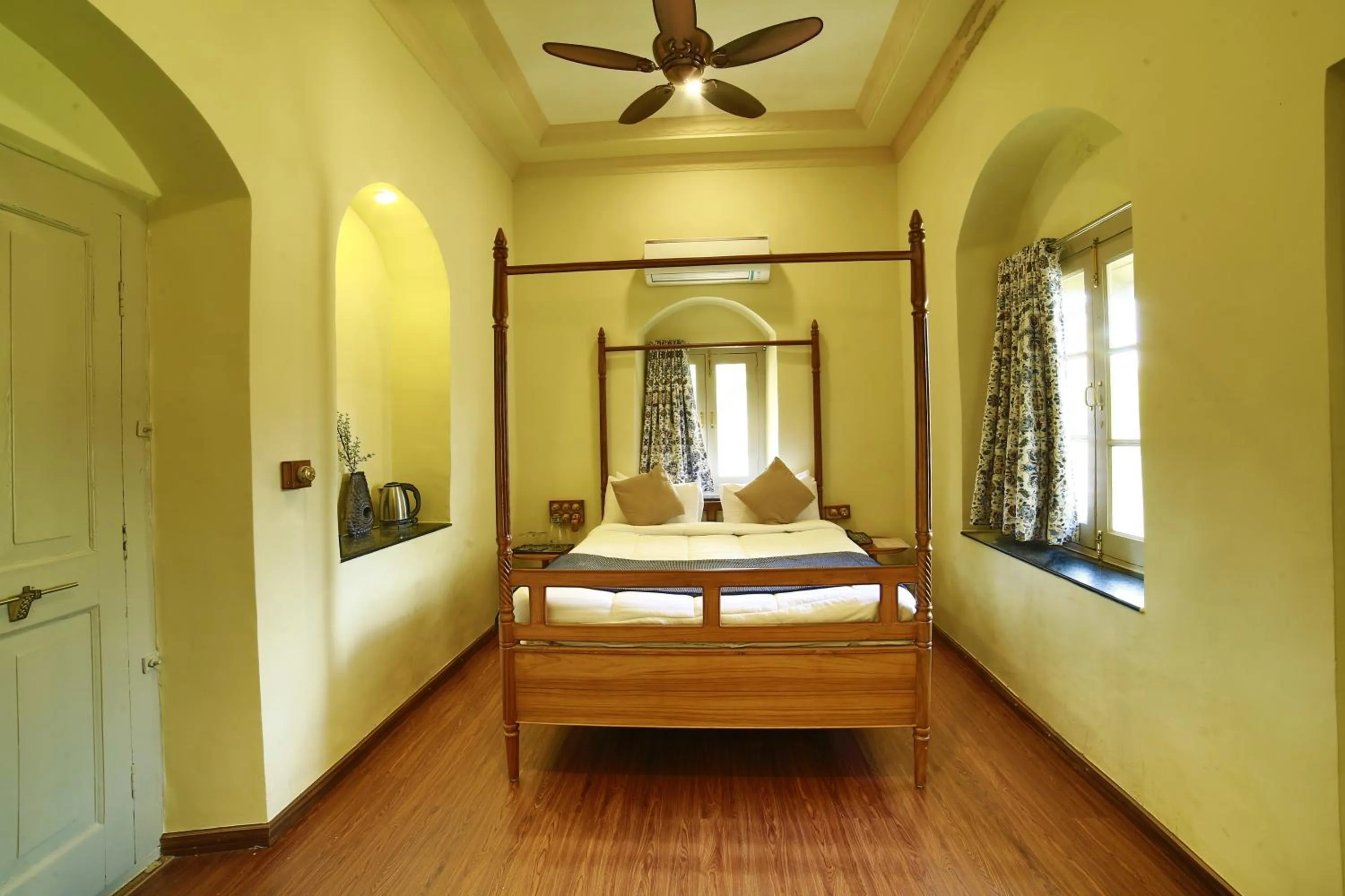 Bed in Briars Heritage