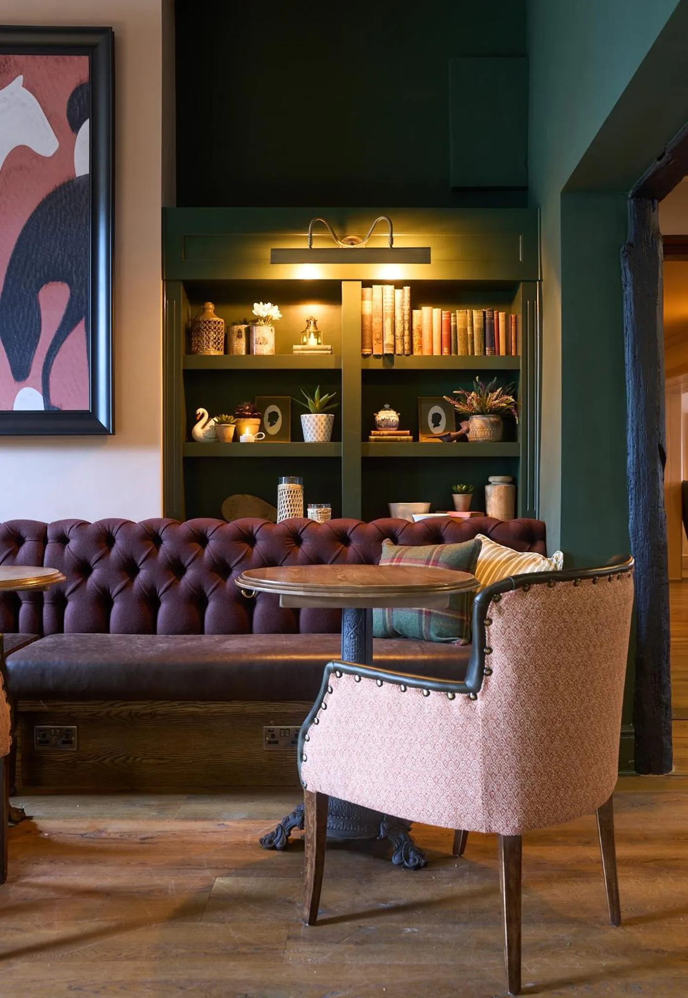 Lounge or bar in The White Horse - A Heartwood Inn