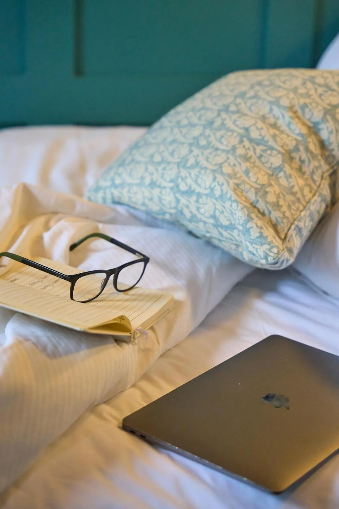 Bedroom, Bed in The White Horse - A Heartwood Inn