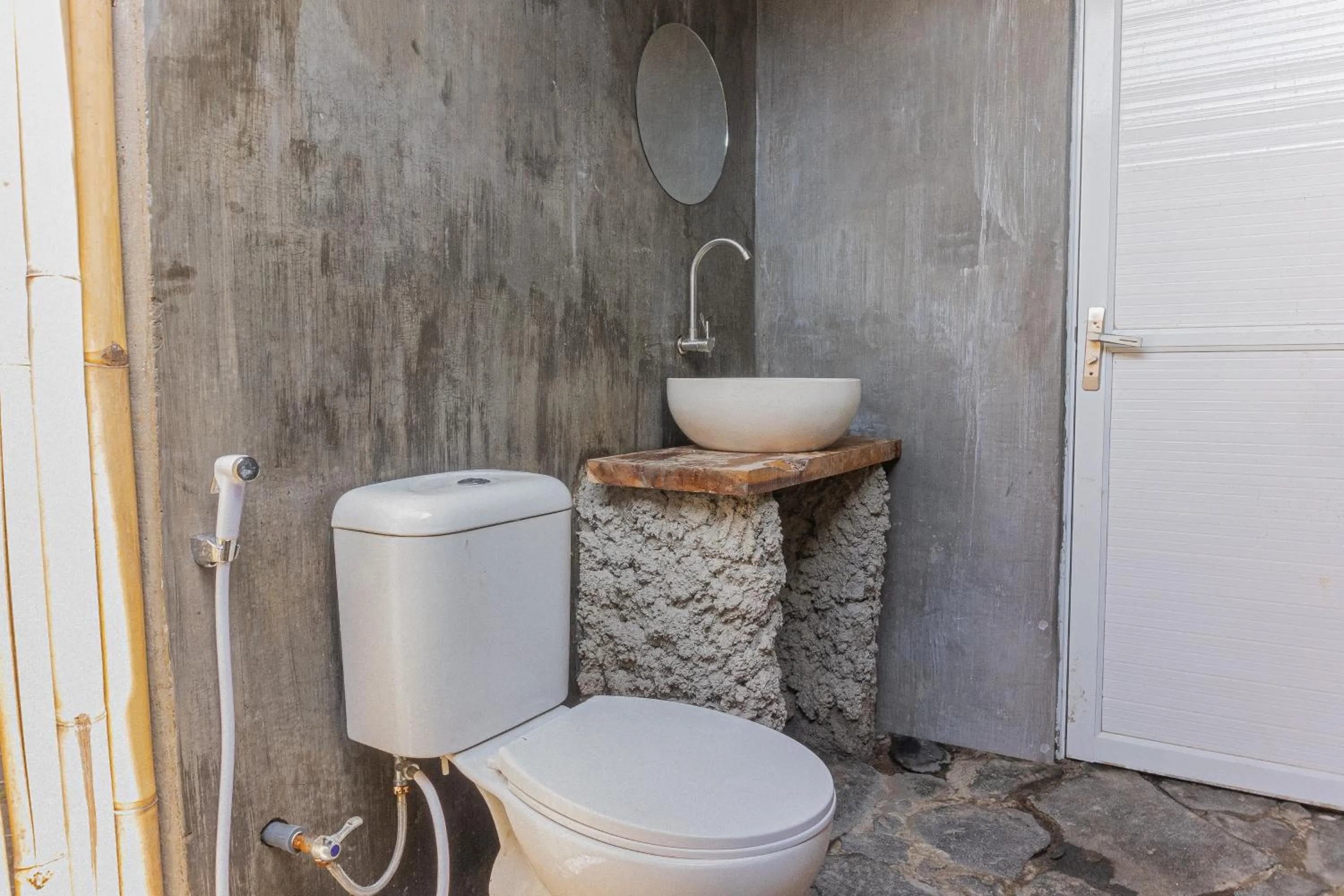 Shower in Polestay Glamping Kintamani