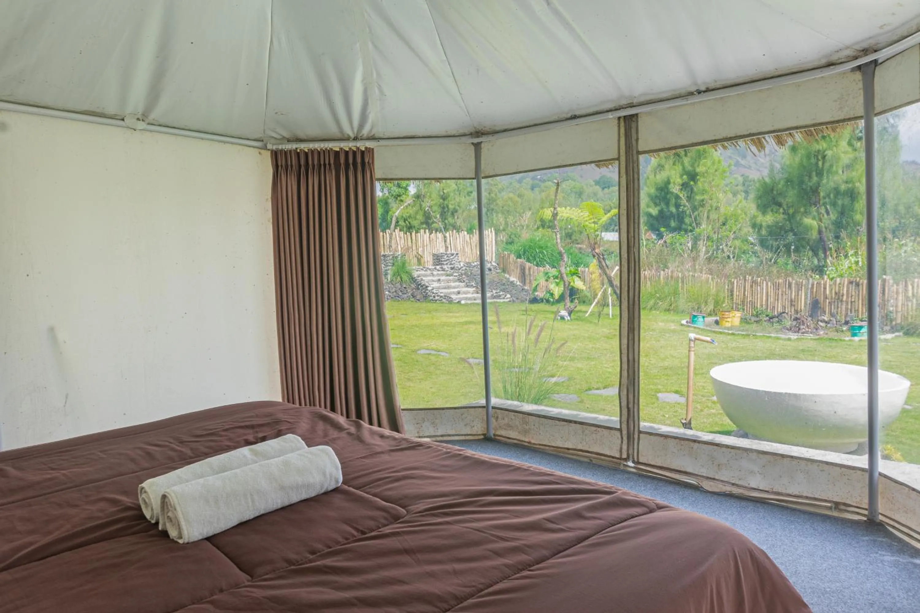 Bed in Polestay Glamping Kintamani