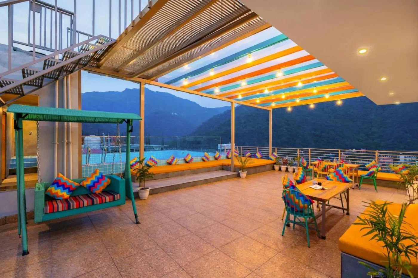 goSTOPS PLUS Rishikesh Tapovan