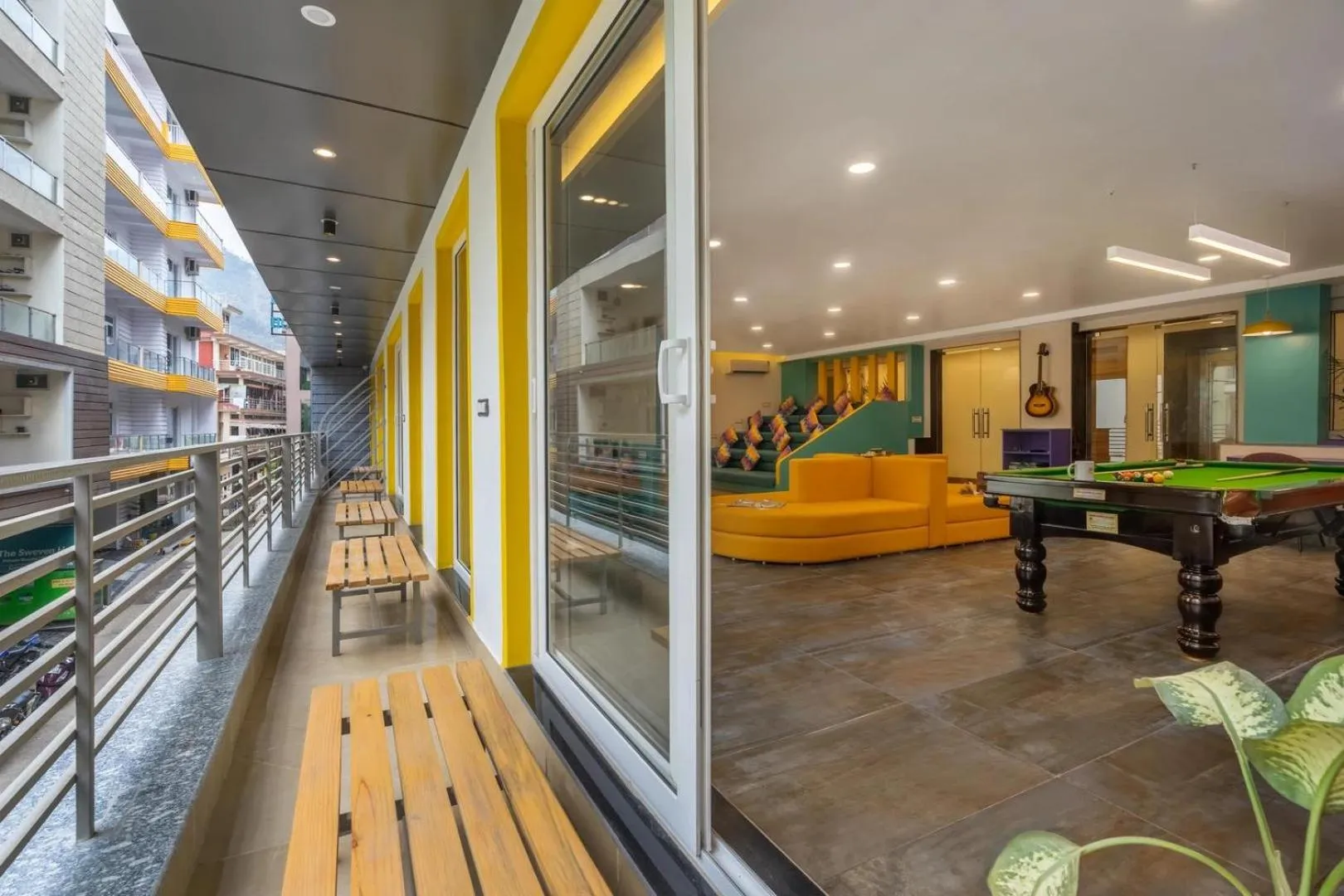 goSTOPS PLUS Rishikesh Tapovan