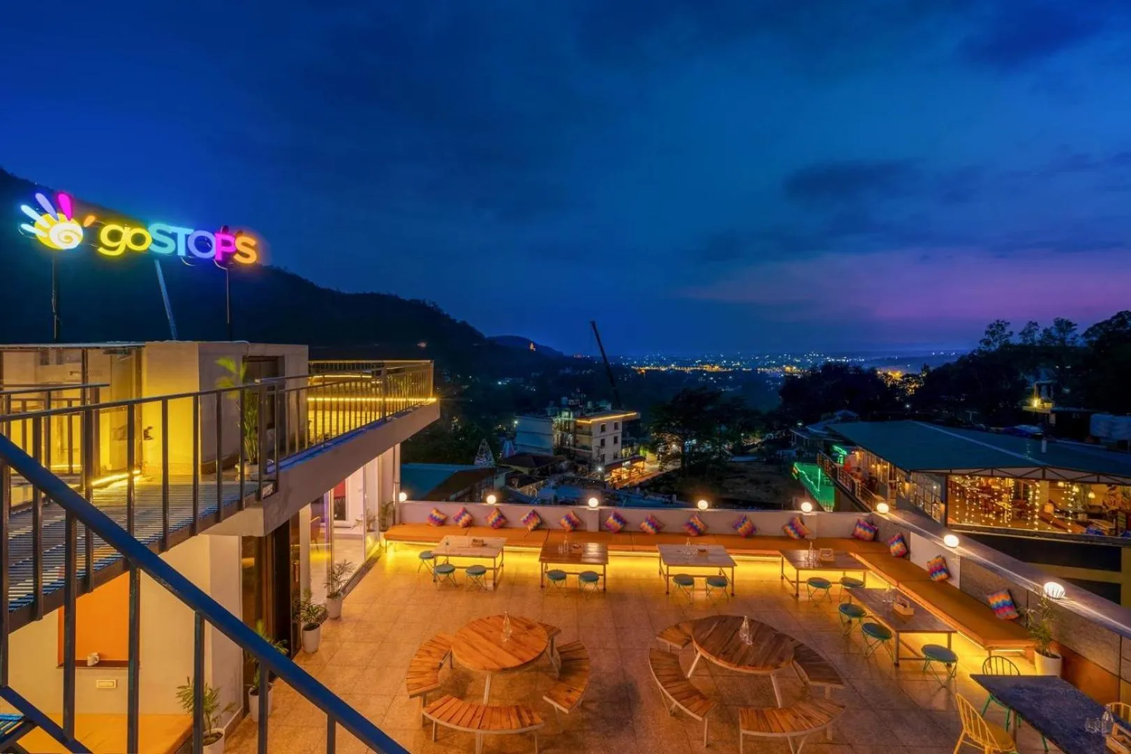 goSTOPS PLUS Rishikesh Tapovan