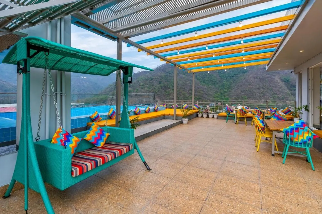 goSTOPS PLUS Rishikesh Tapovan