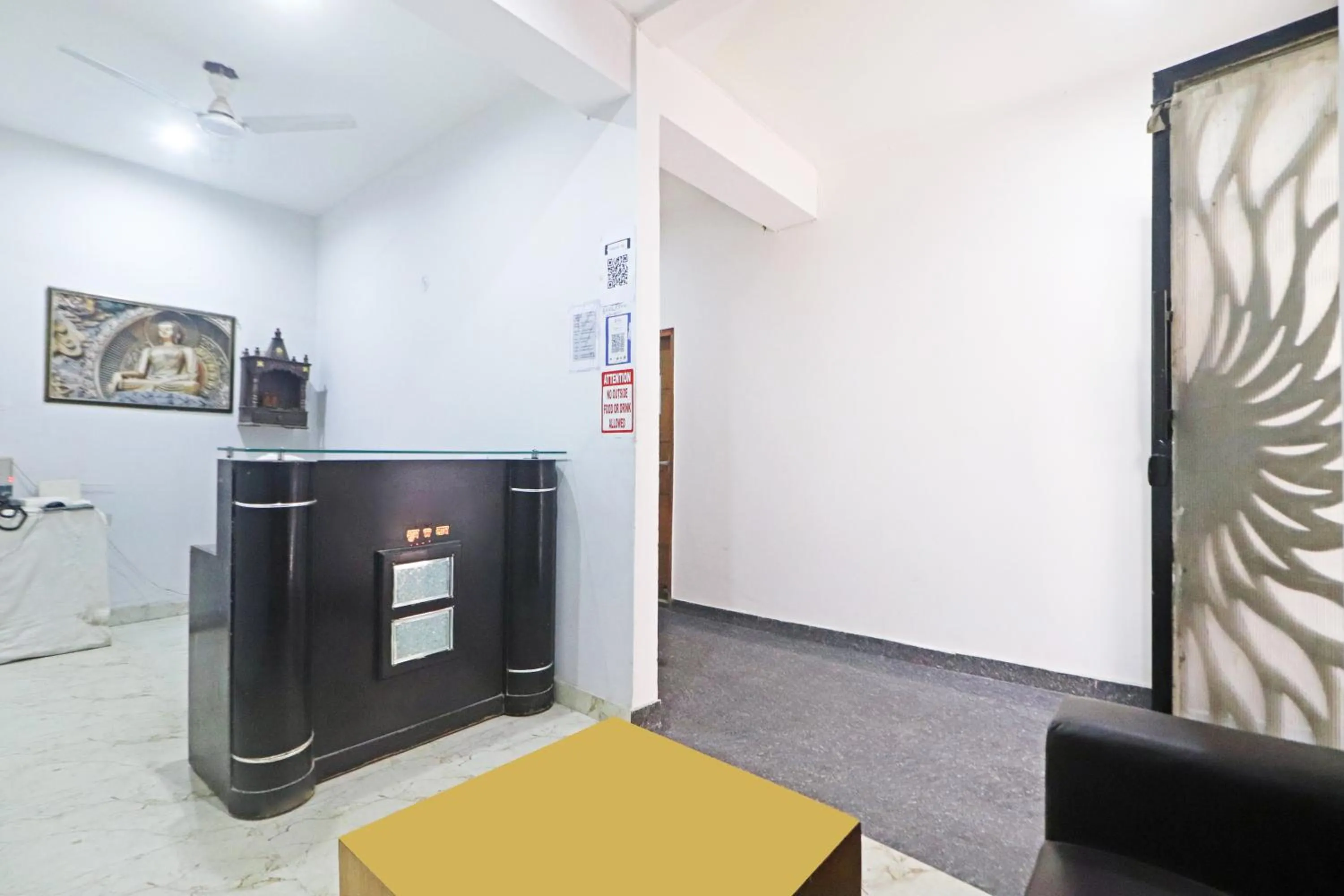 Lobby or reception in Mauryan Elite Hotel Chhatarpur Metro Station