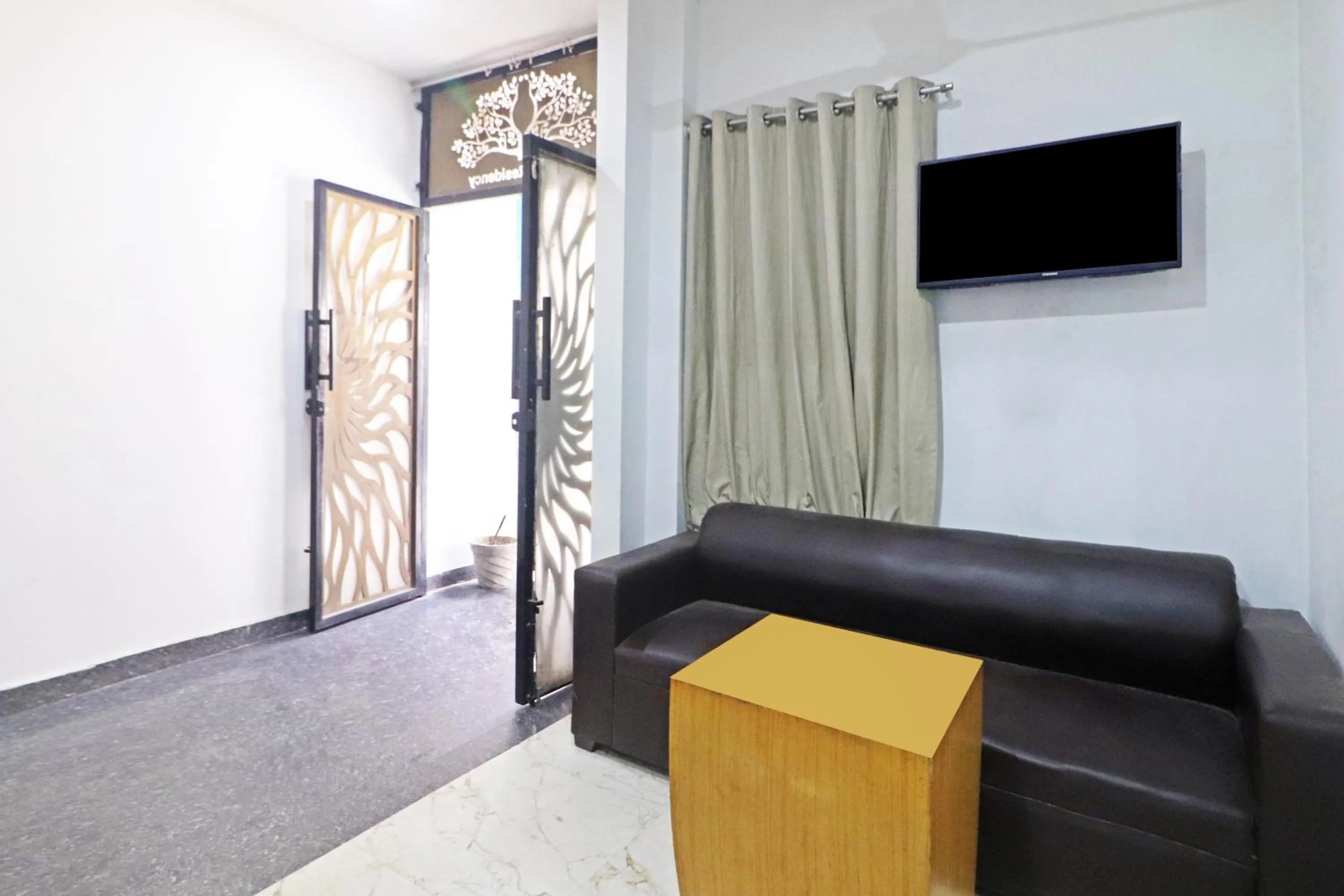 Seating area in Mauryan Elite Hotel Chhatarpur Metro Station