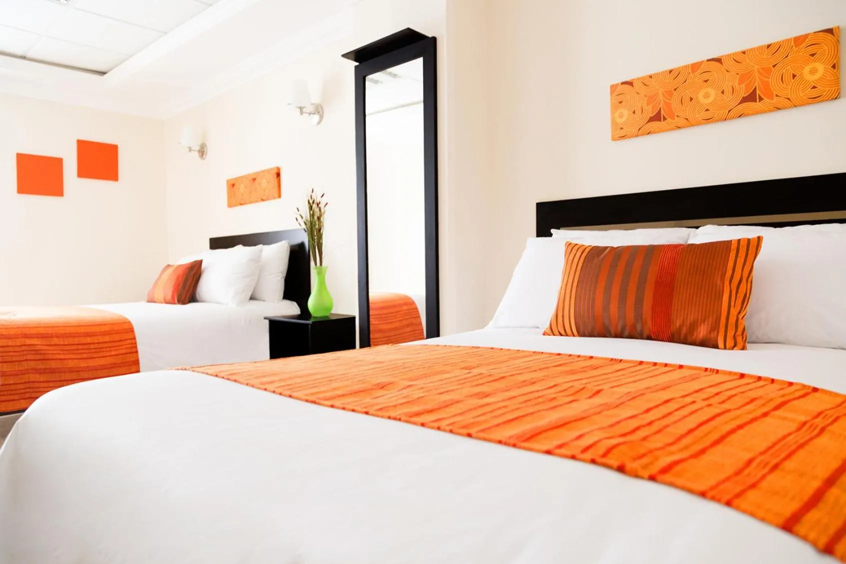 Bed in Inn Express Hotel Tula