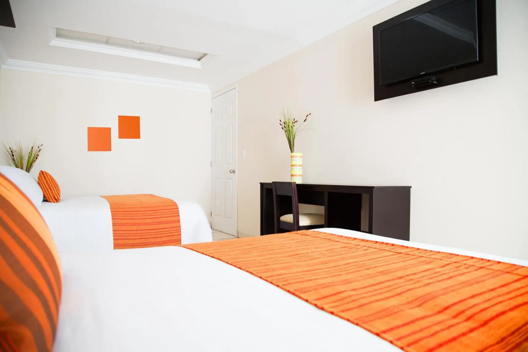 Bed in Inn Express Hotel Tula