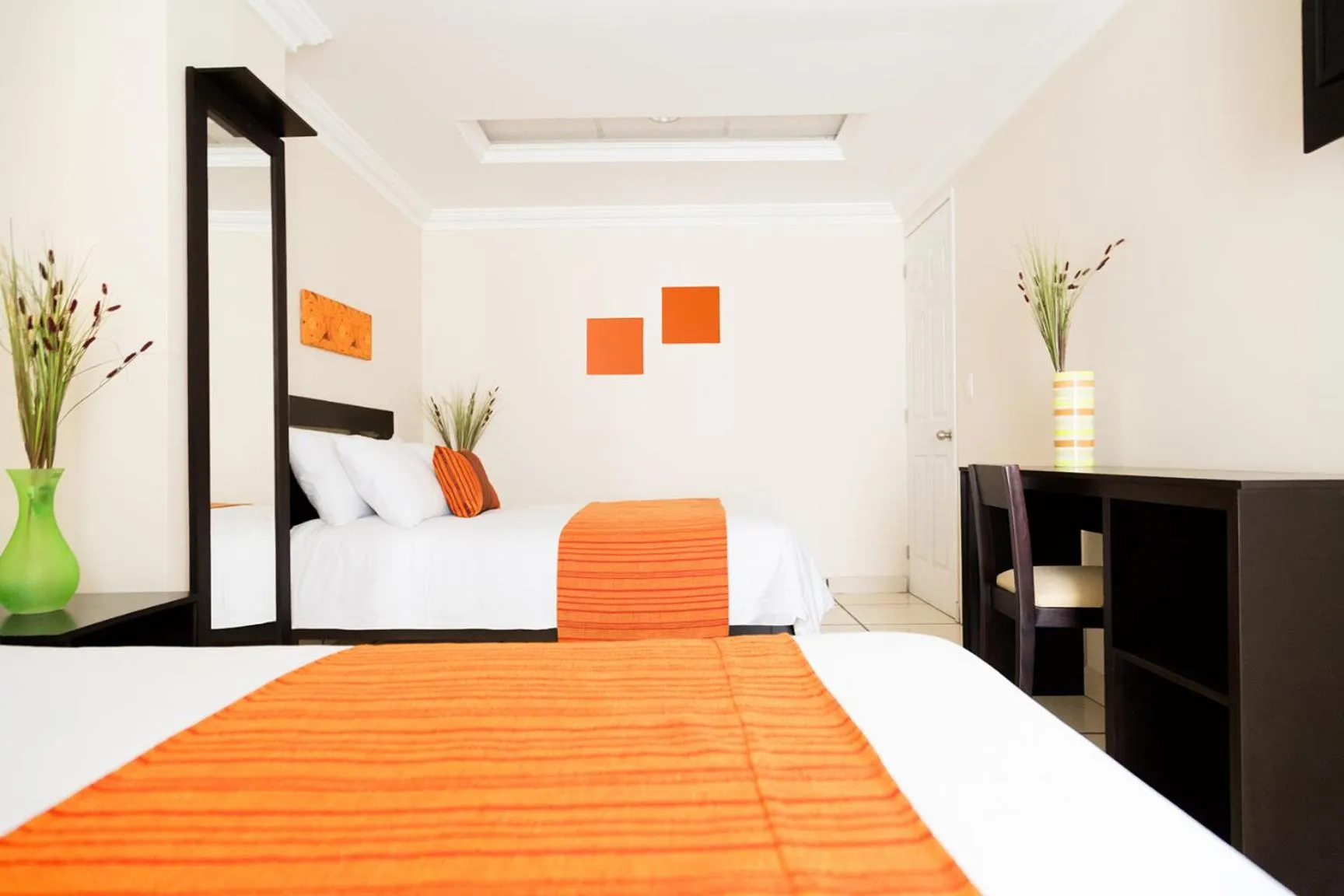 Bed in Inn Express Hotel Tula