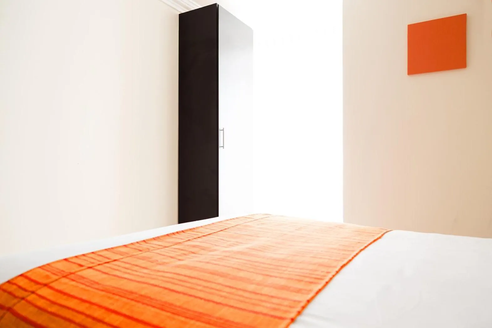 Bed in Inn Express Hotel Tula