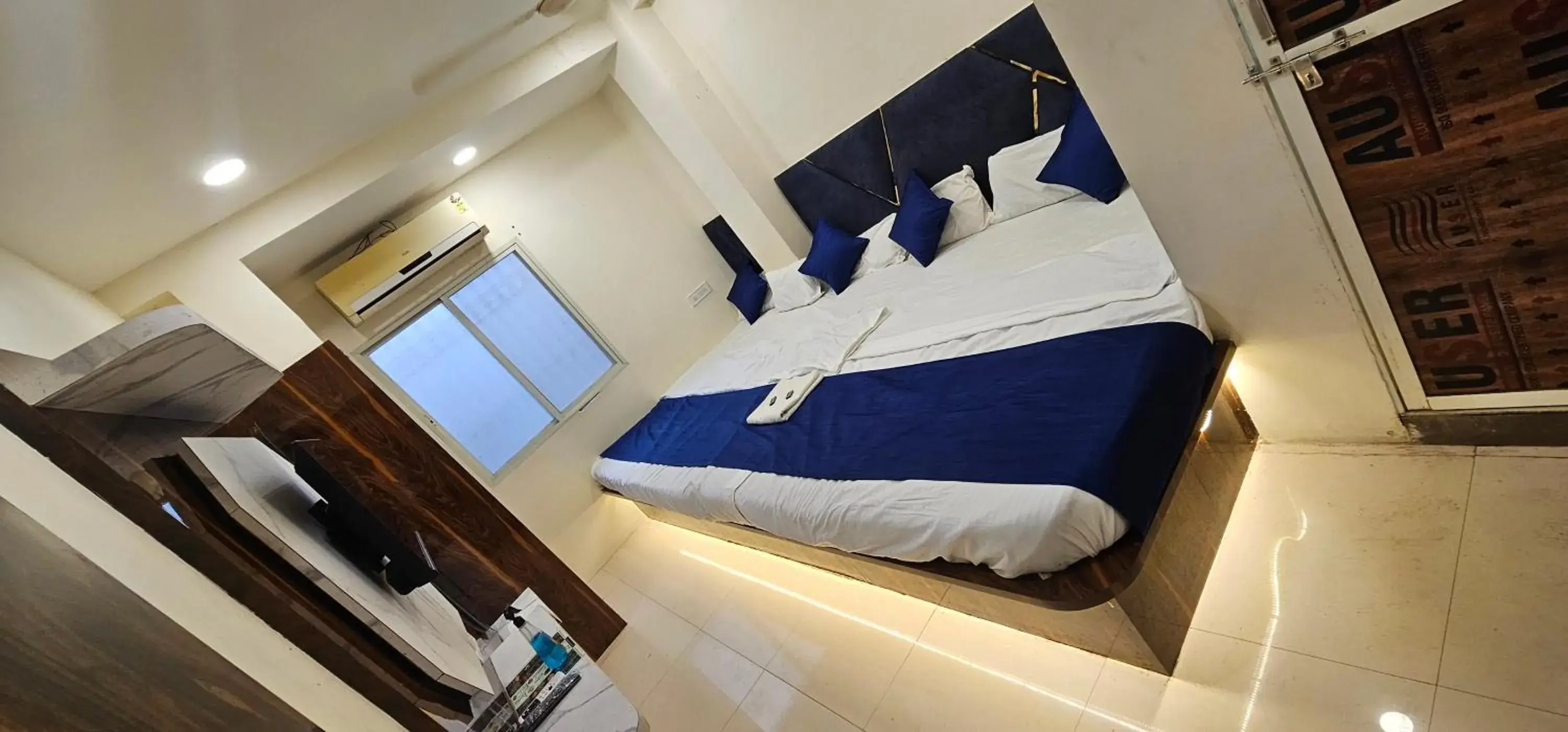 View (from property/room), Bed in Hotel Aagman Palace - Near Mahakal Temple View (from property/room), Bed in Hotel Aagman Palace - Near Mahakal Temple