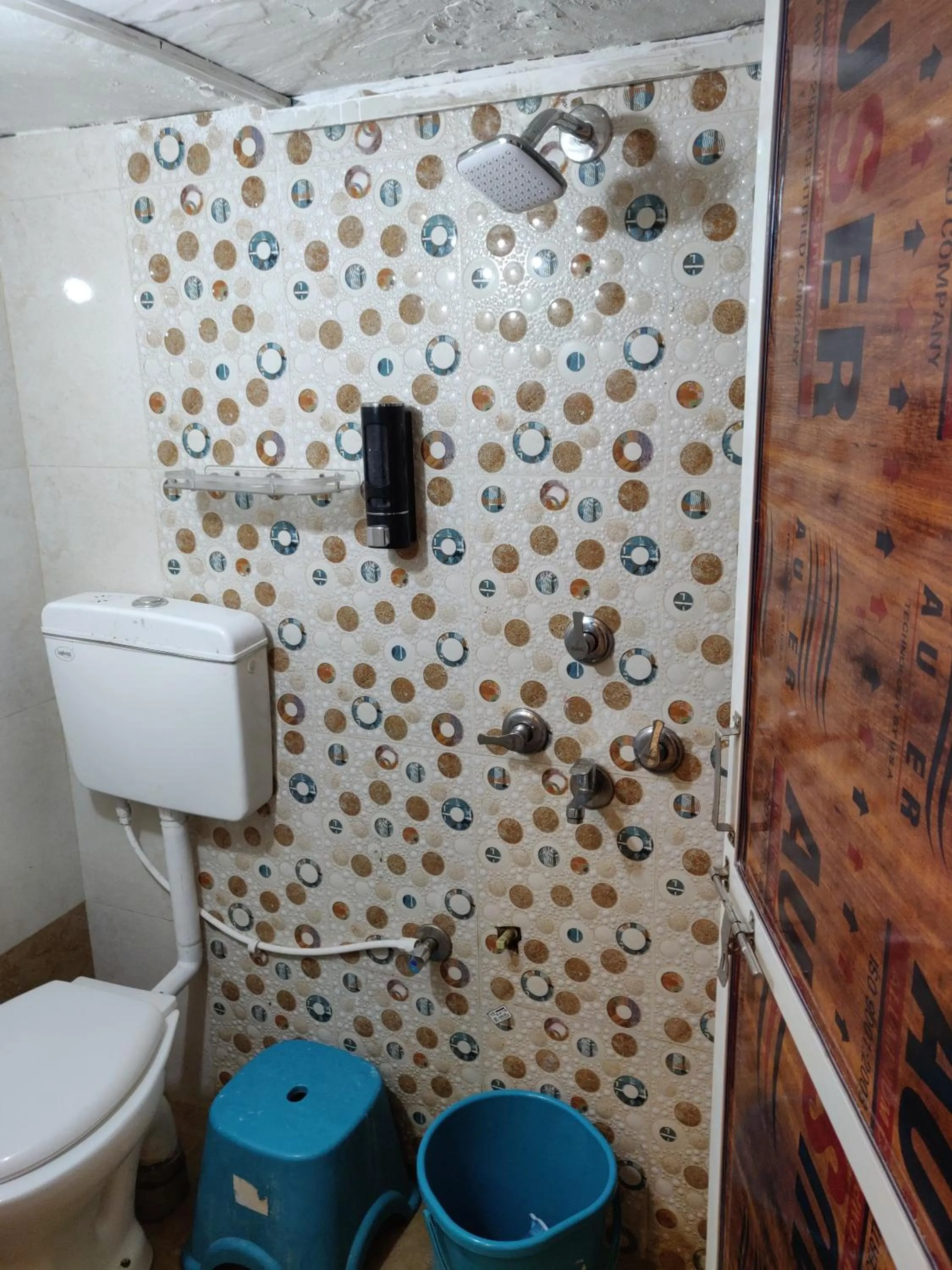 Bathroom in Hotel Aagman Palace - Near Mahakal Temple