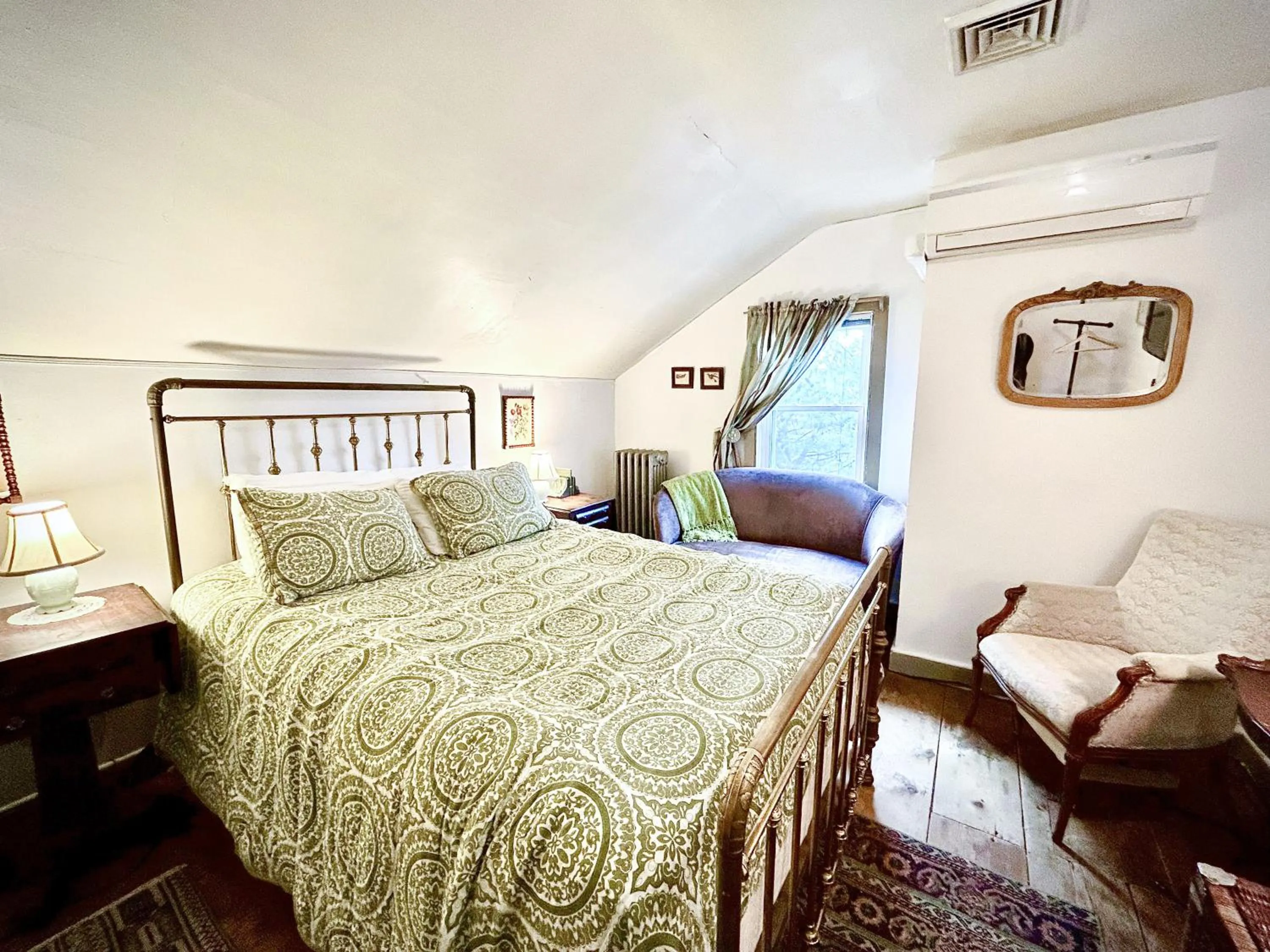 Bed in The Borland House Inn