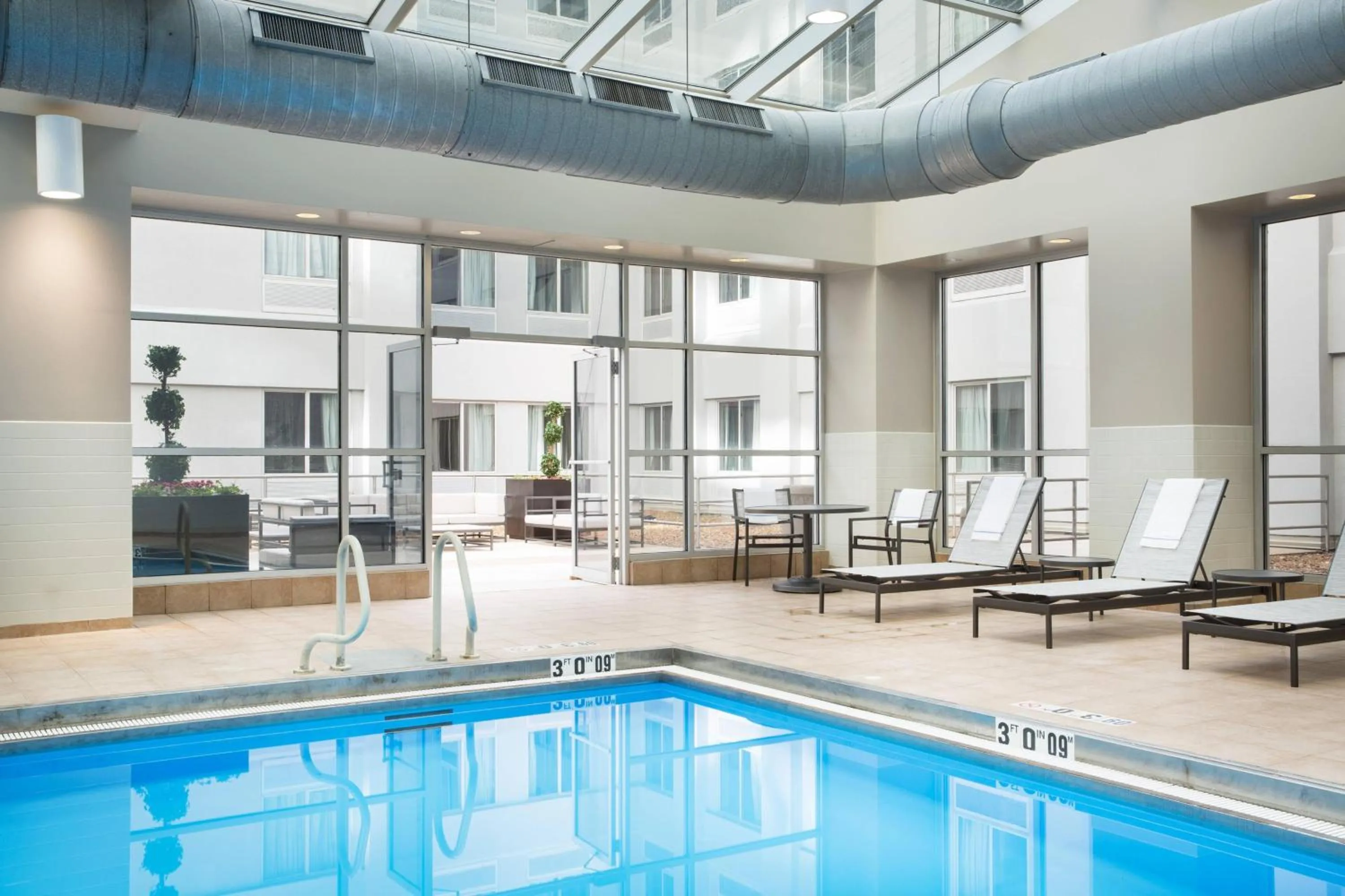 Swimming pool in AC Hotel Chicago Downtown