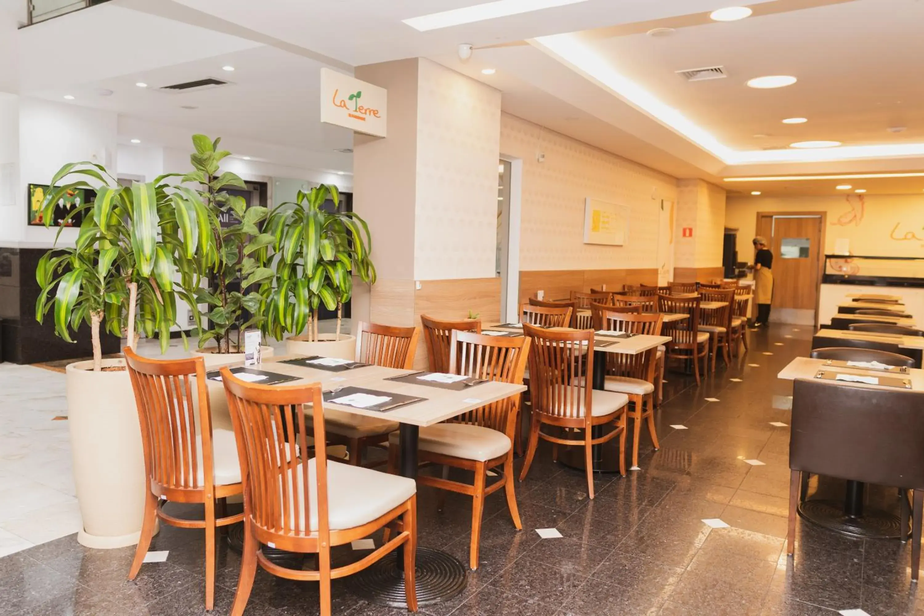 Restaurant/places to eat in Intercity Curitiba 7 de Setembro Restaurant/places to eat in Intercity Curitiba 7 de Setembro