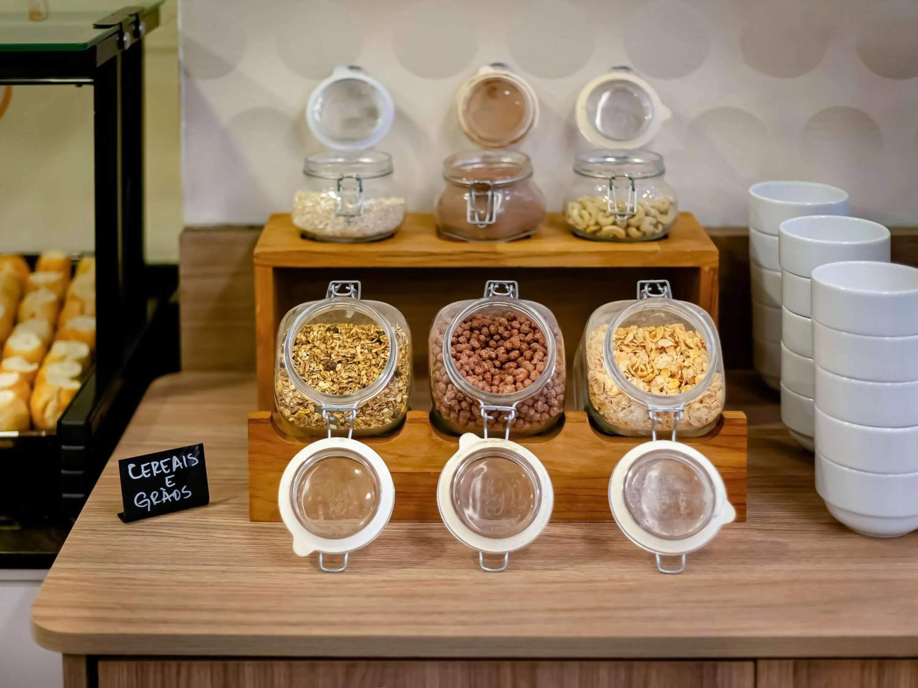 Restaurant/places to eat in Mercure Curitiba 7 de Setembro