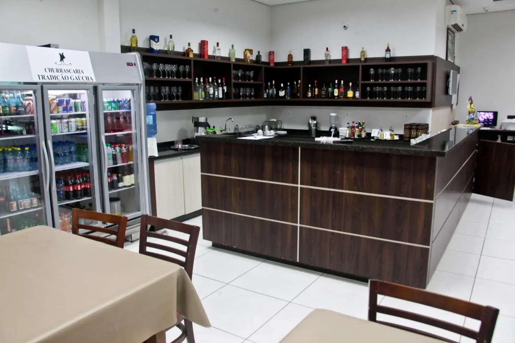 Restaurant/places to eat in Miotto Executive Hotel Restaurant/places to eat in Miotto Executive Hotel