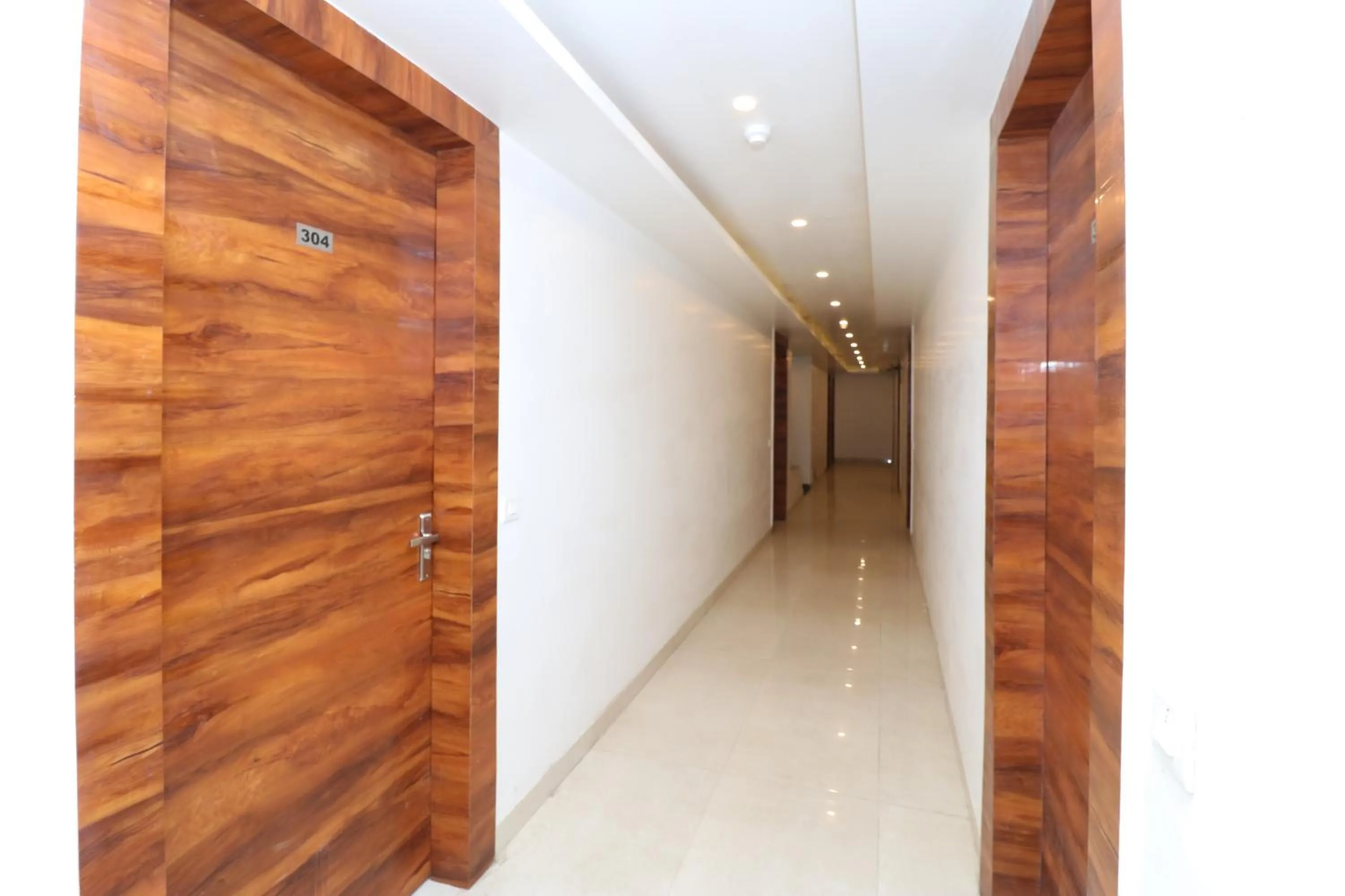 Property building in Hotel Vertu IGI Delhi Airport By OPO,Free Airport Pickup & Drop
