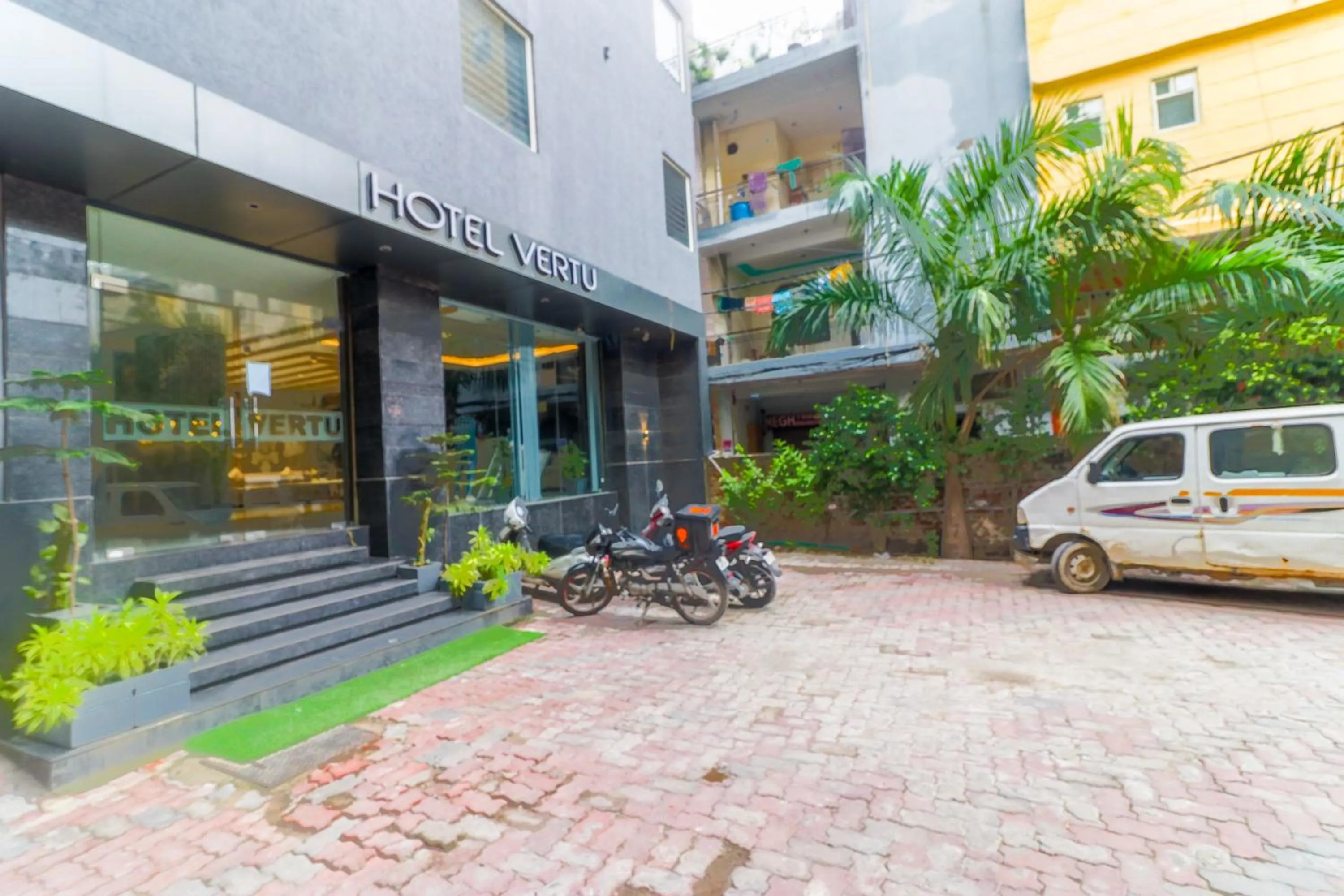 Property building in Hotel Vertu IGI Delhi Airport By OPO,Free Airport Pickup & Drop