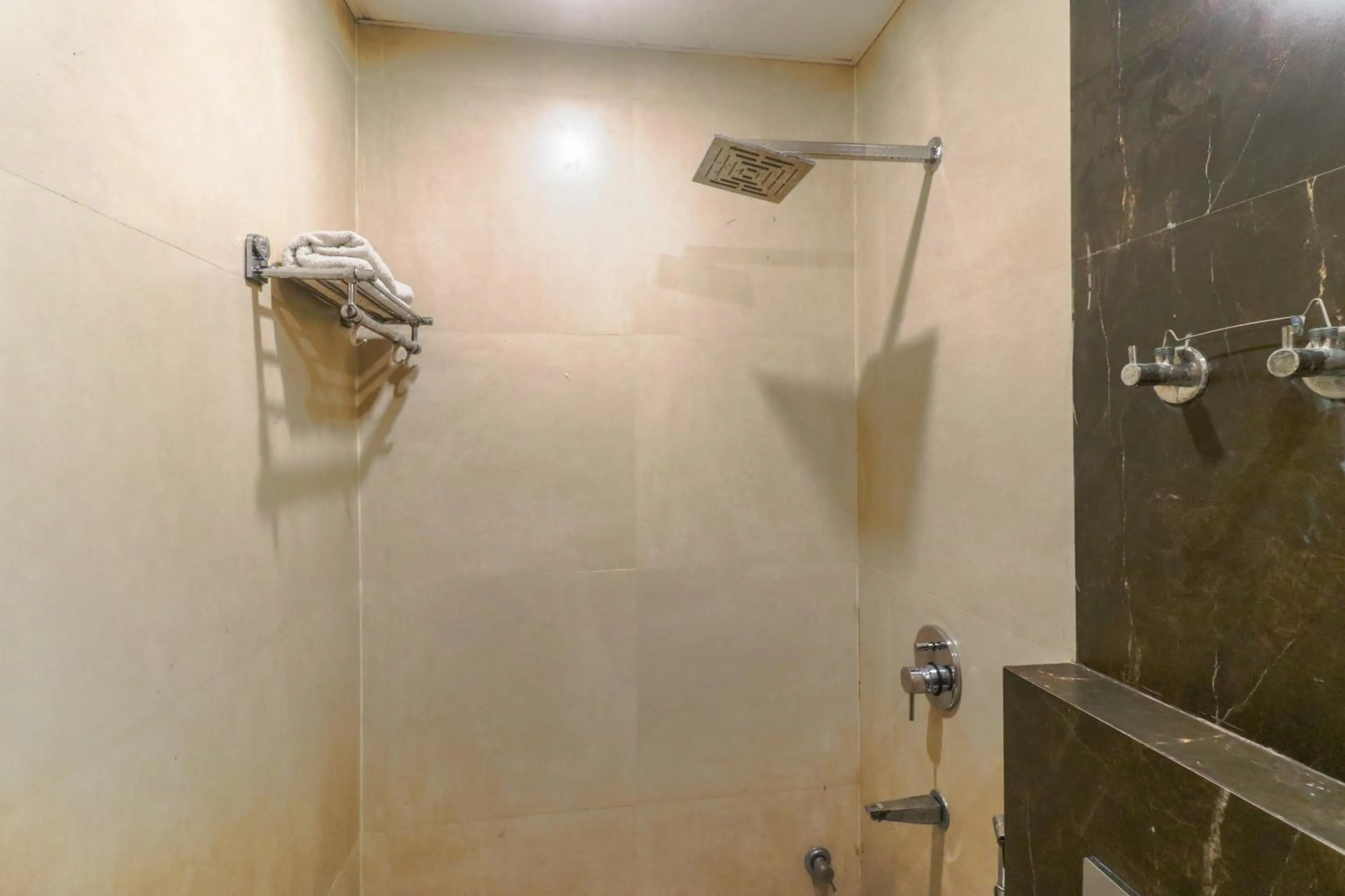 Shower in Hotel Vertu IGI Delhi Airport By OPO,Free Airport Pickup & Drop