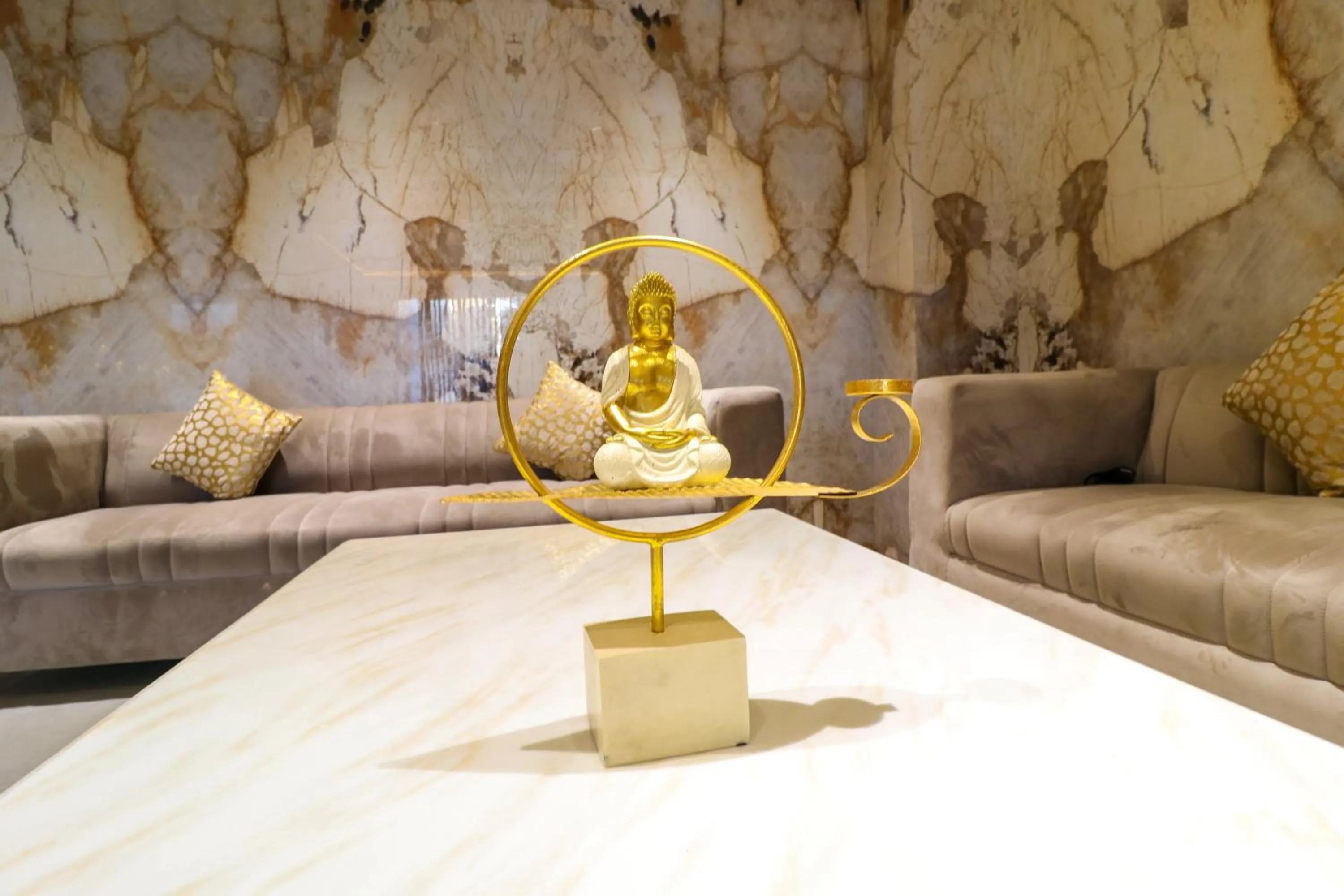 Lobby or reception in Hotel Vertu IGI Delhi Airport By OPO,Free Airport Pickup & Drop