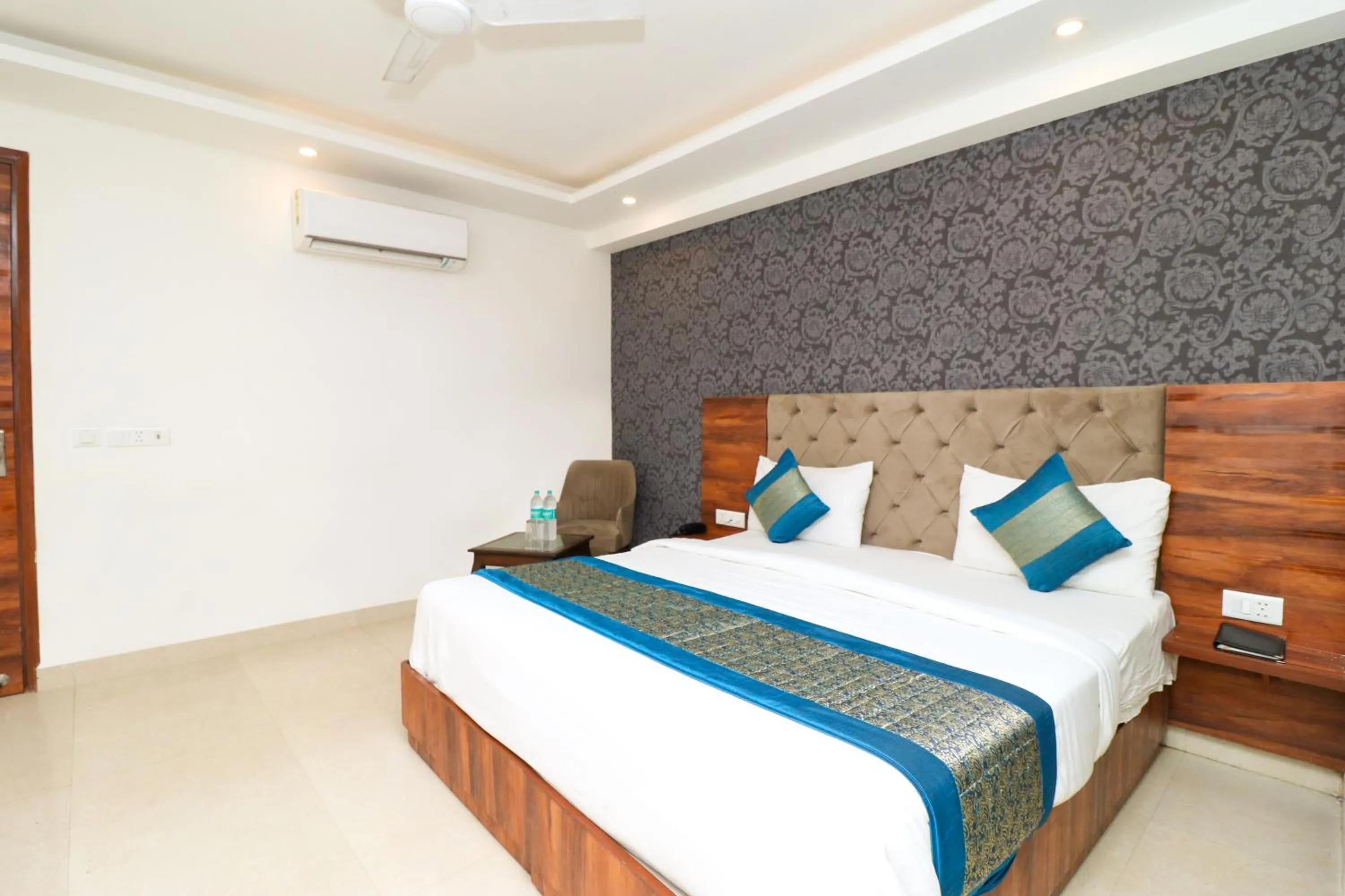 Photo of the whole room, Bed in Hotel Vertu IGI Delhi Airport By OPO,Free Airport Pickup & Drop