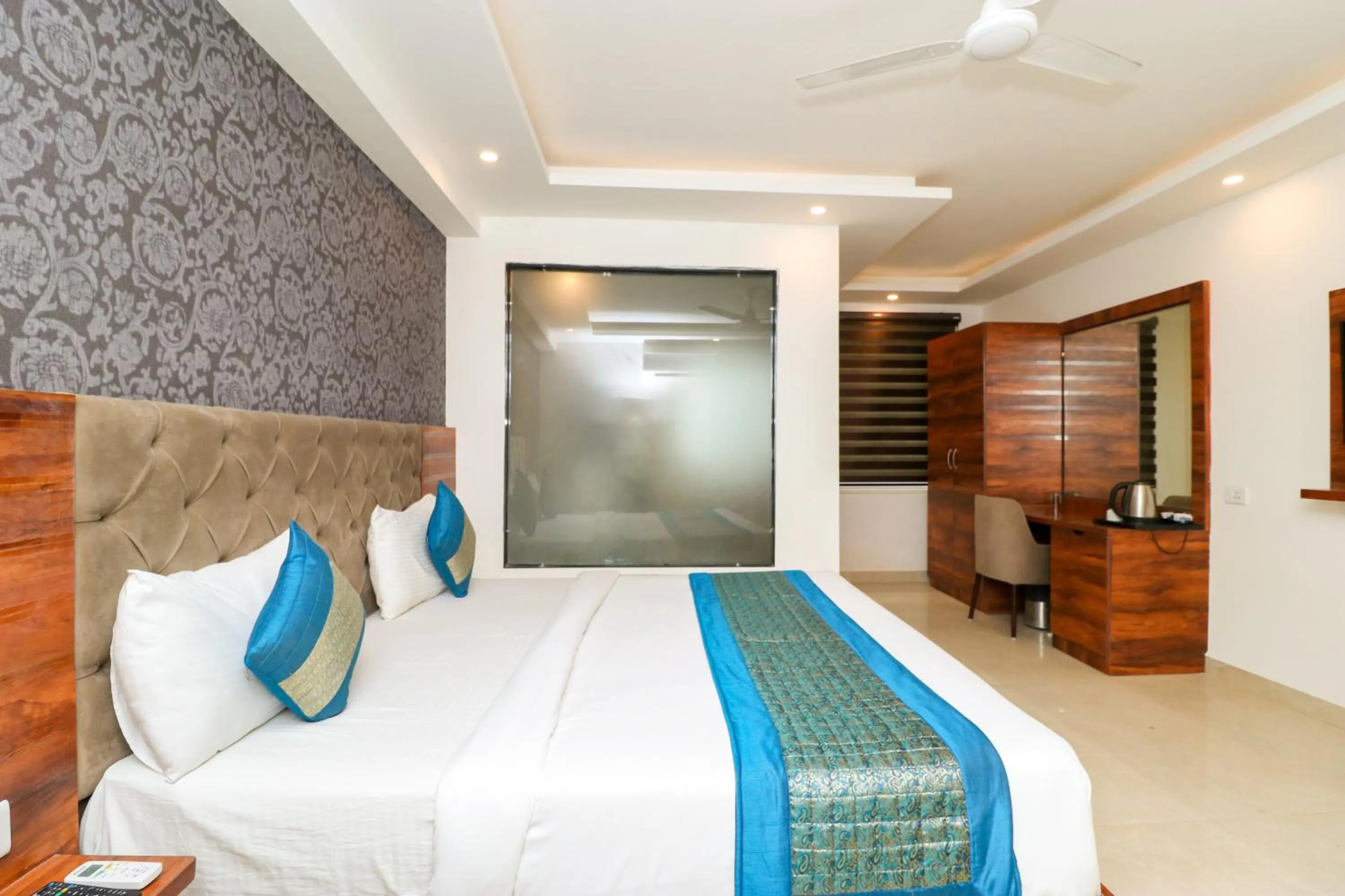 Photo of the whole room, Bed in Hotel Vertu IGI Delhi Airport By OPO,Free Airport Pickup & Drop