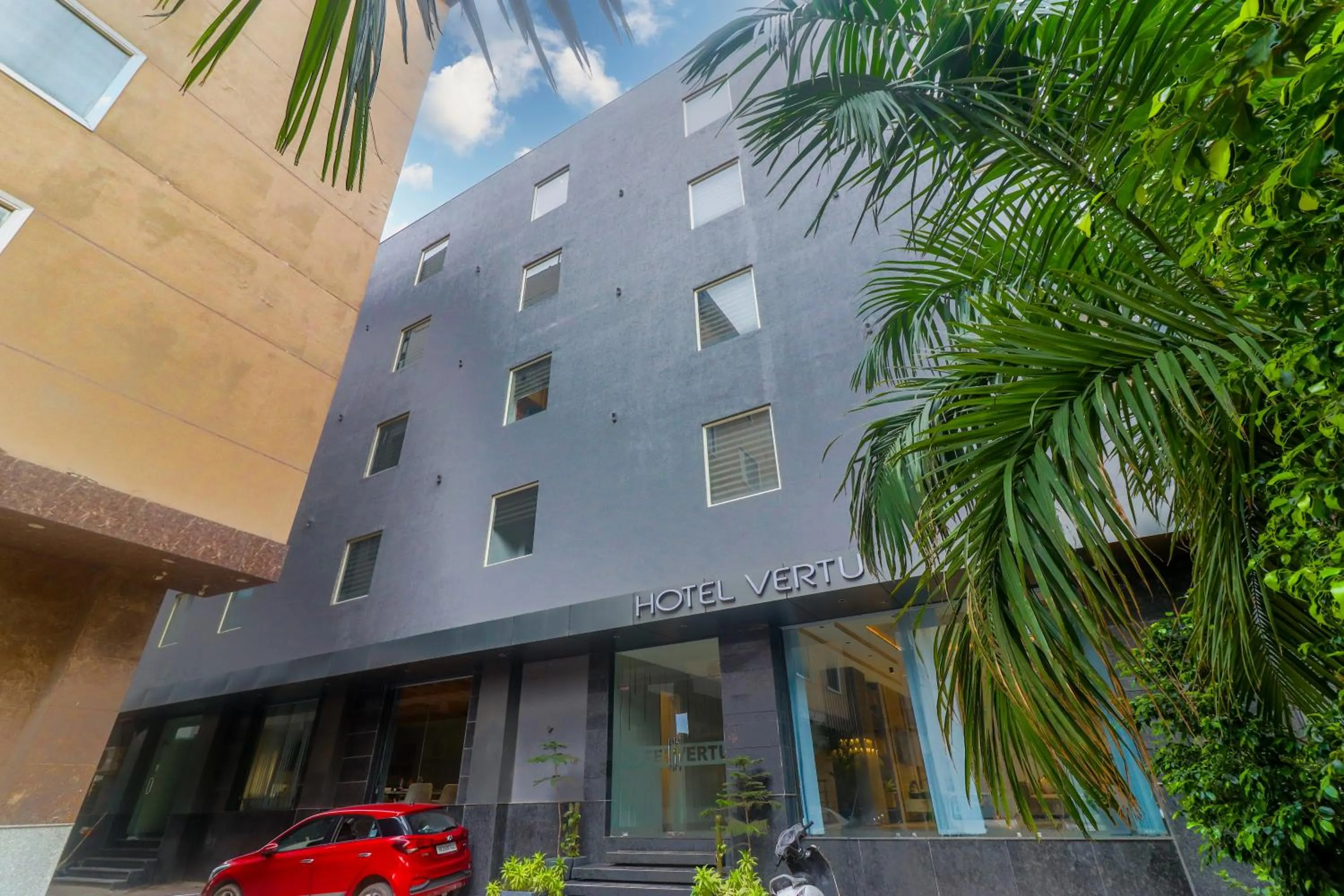 Property building in Hotel Vertu IGI Delhi Airport By OPO,Free Airport Pickup & Drop