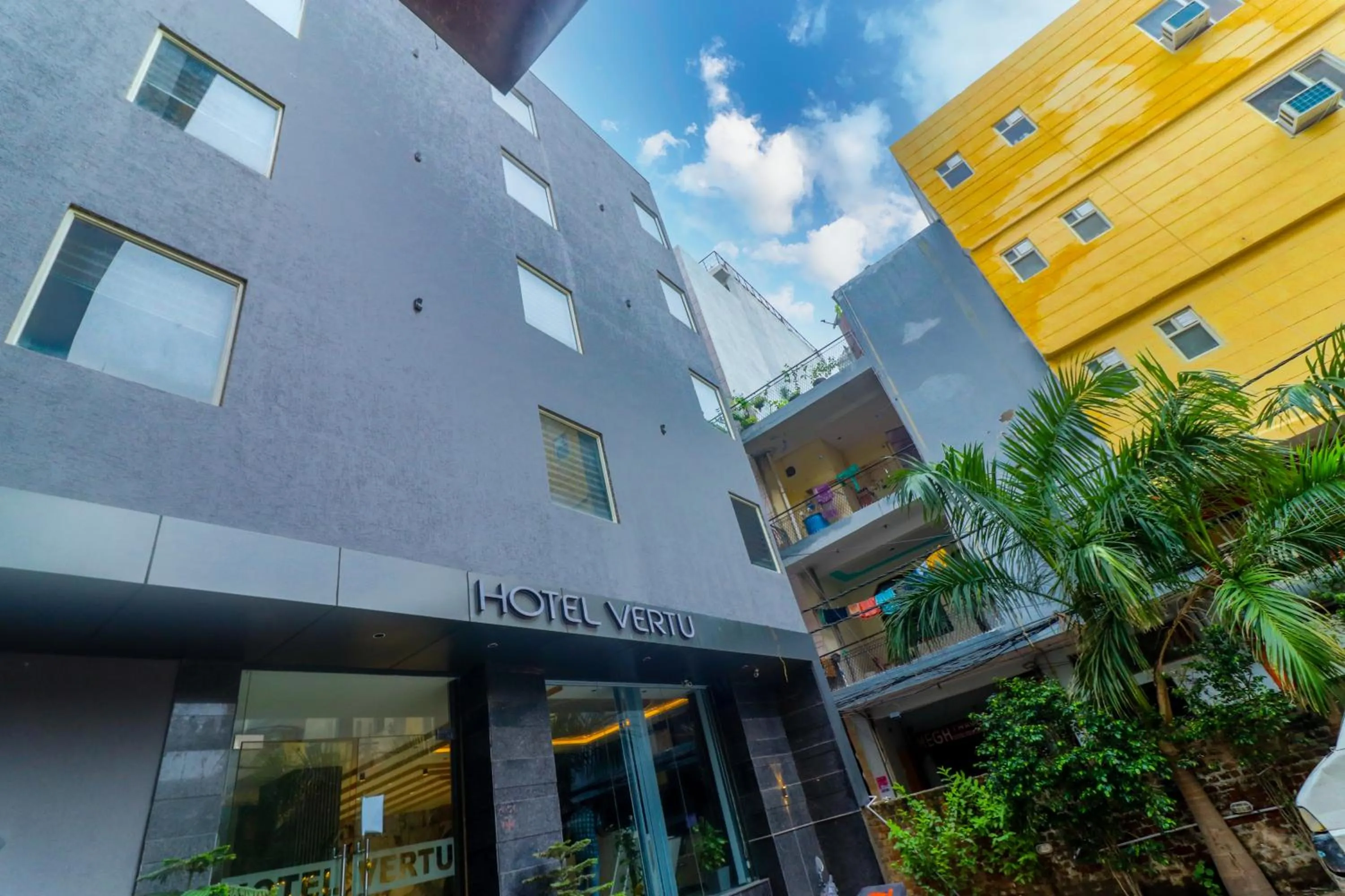 Property building in Hotel Vertu IGI Delhi Airport By OPO,Free Airport Pickup & Drop
