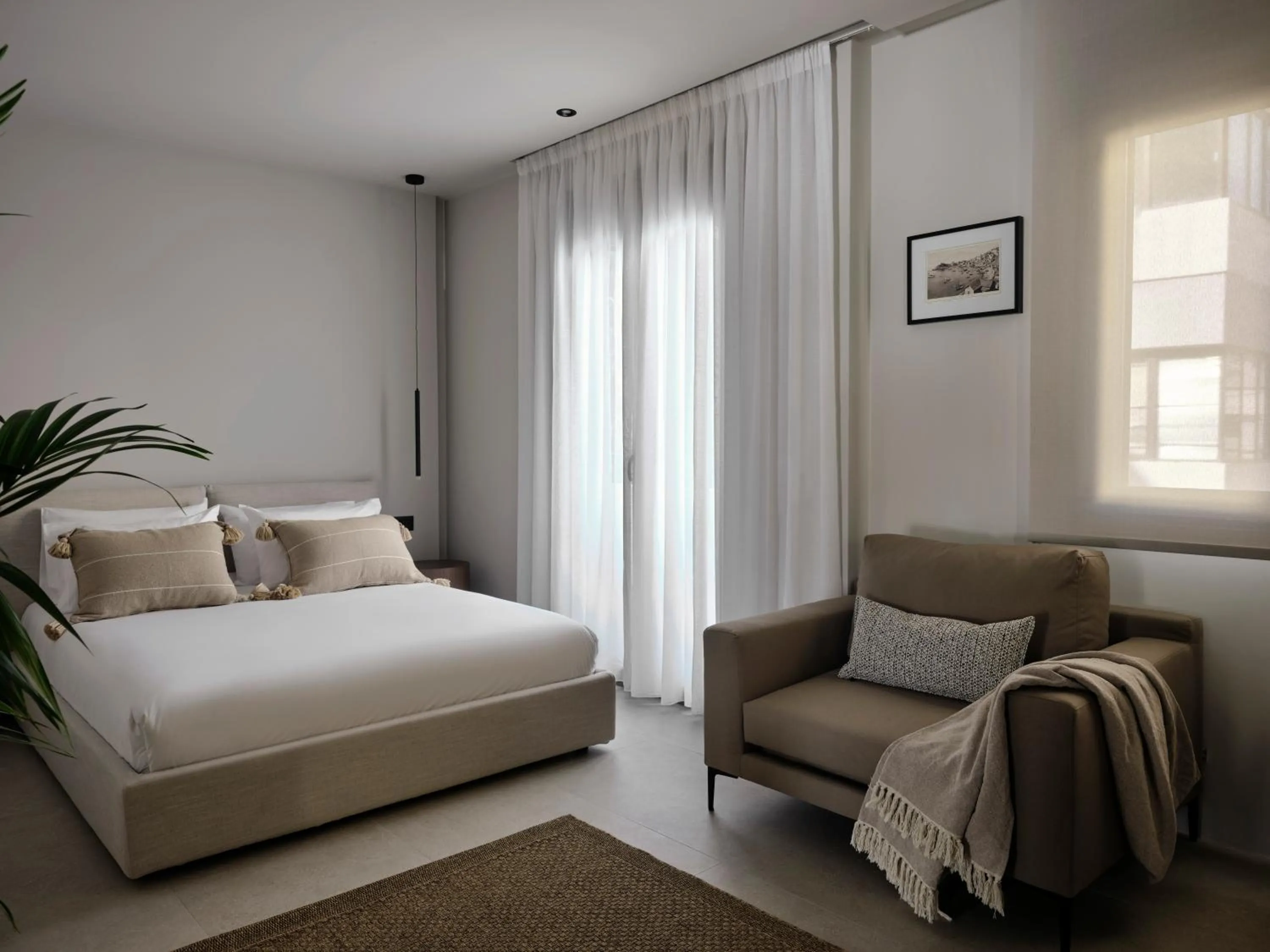 Bedroom, Bed in Bond Smart Living Suites