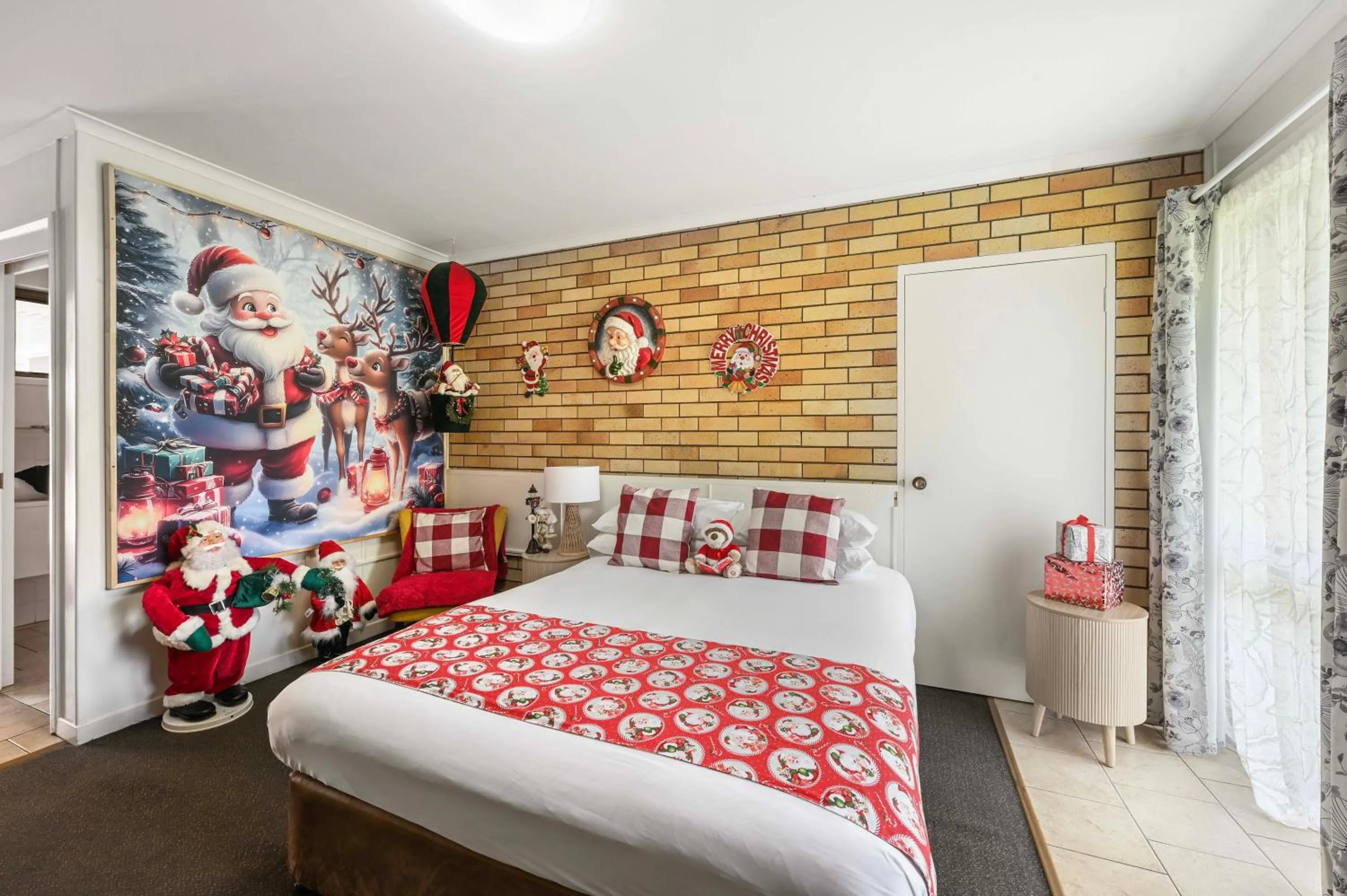 Bed in Motel Glenworth