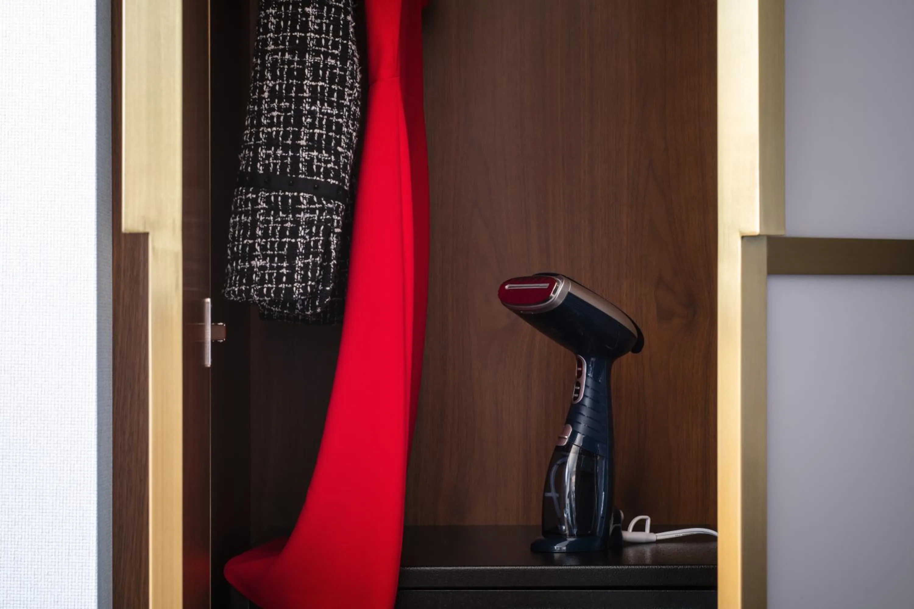 Bedroom in Le Meridien Essex Chicago