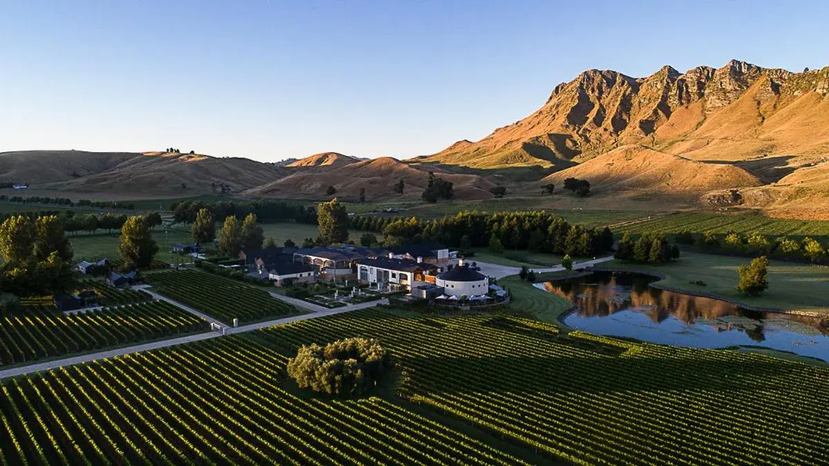 Craggy Range Luxury Vineyard Retreat Craggy Range Luxury Vineyard Retreat