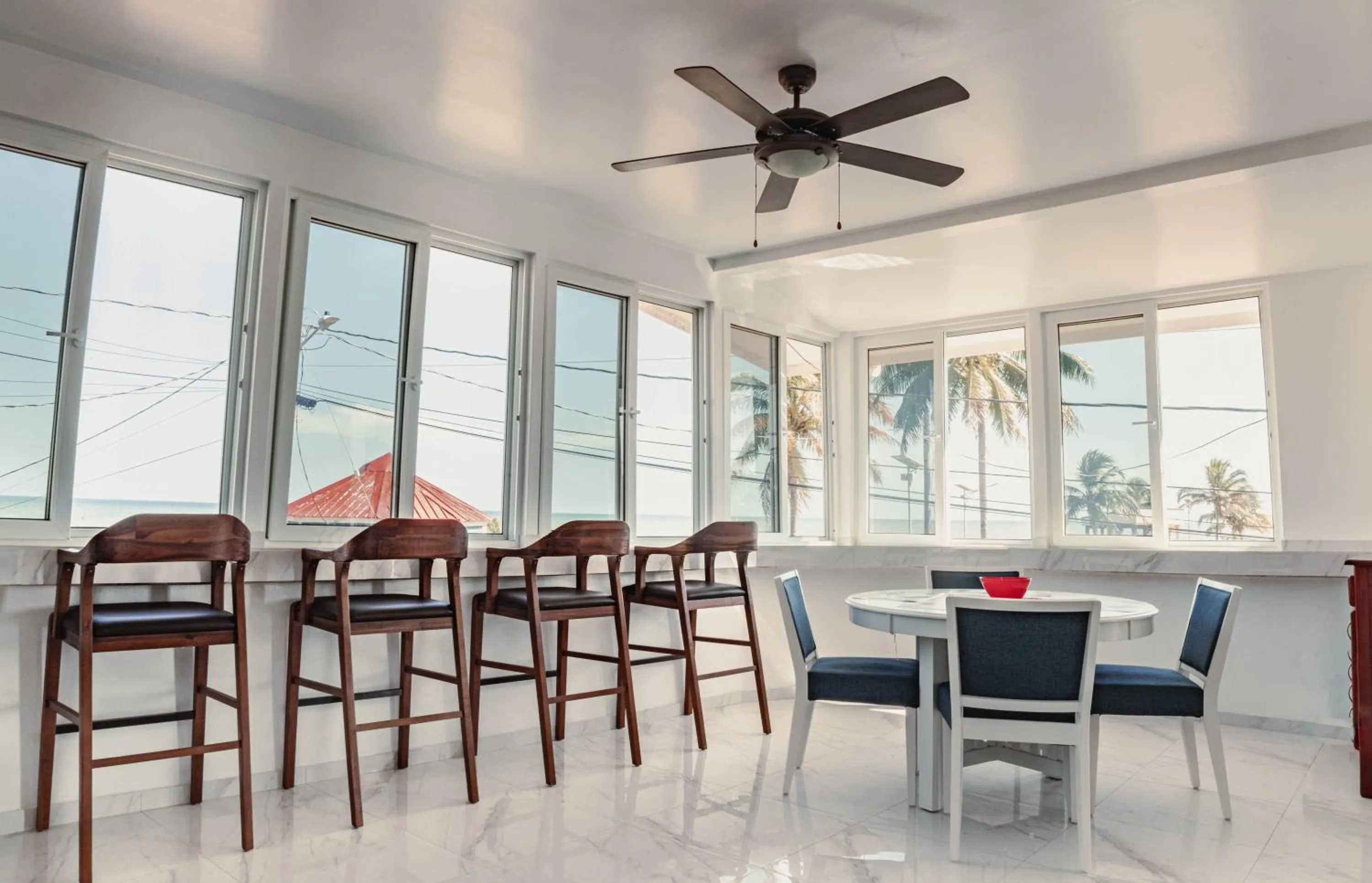 Seating area in Bonefish Hotel