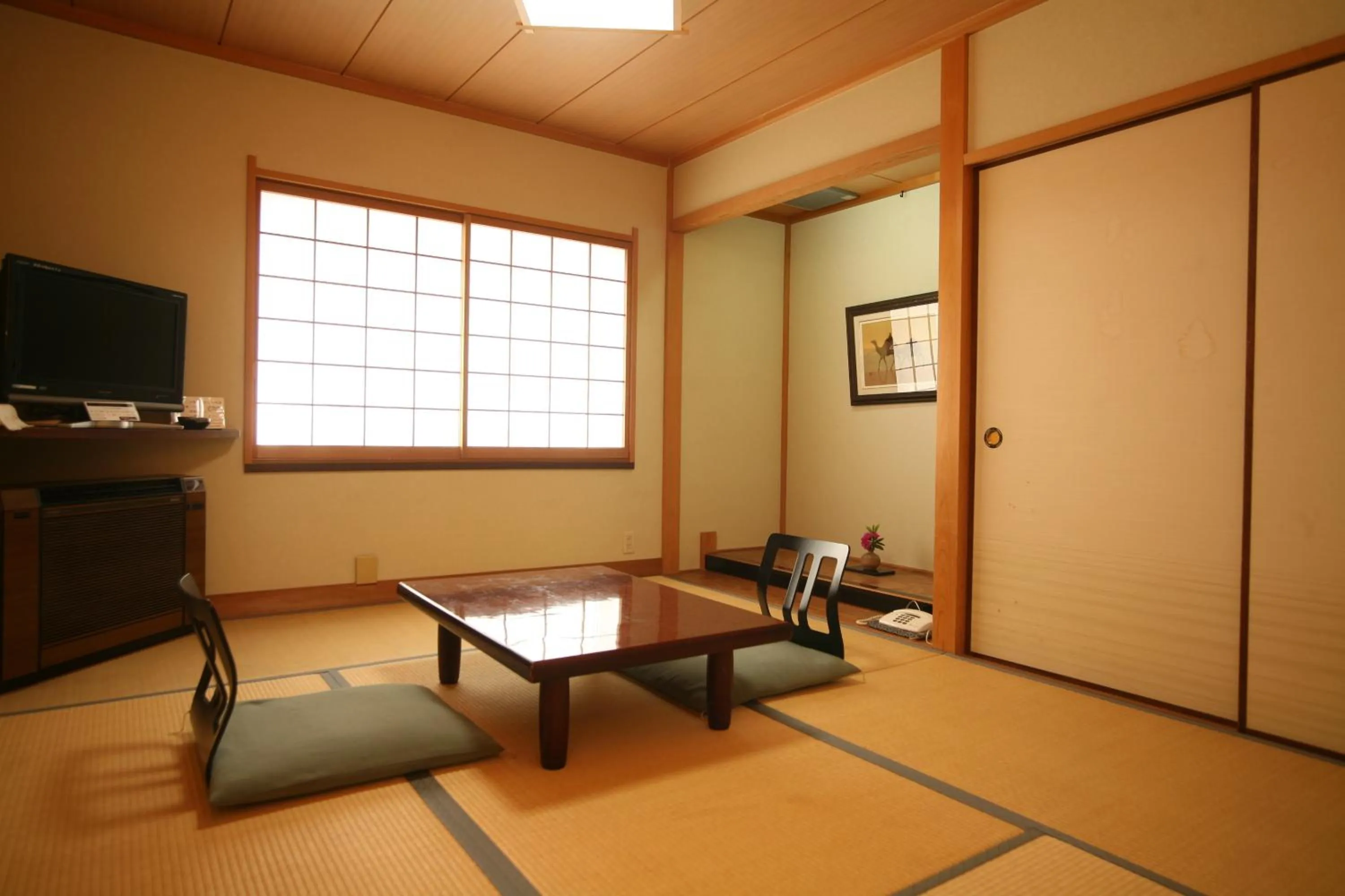 Photo of the whole room in Kinosaki Onsen Kawaguchiya Honkan
