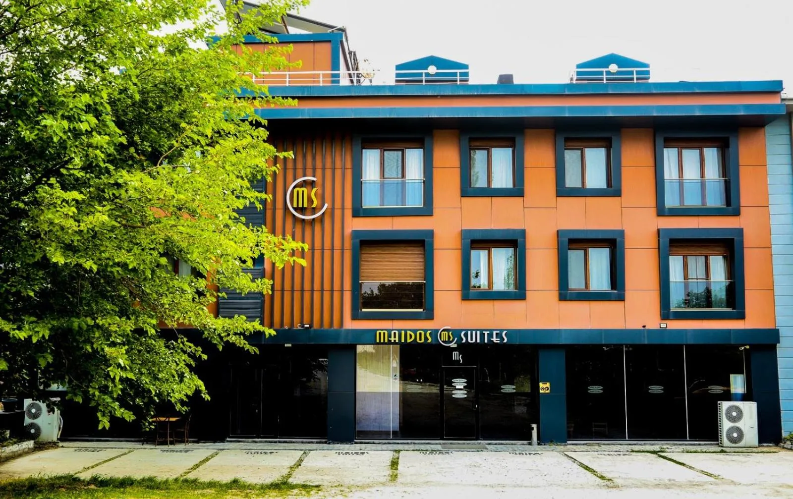 Property building in Maidos suites