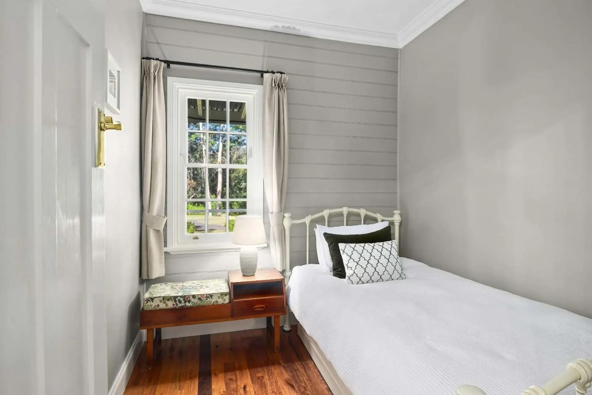 Bed in Lemon Tree Cottage, Kangaroo Valley