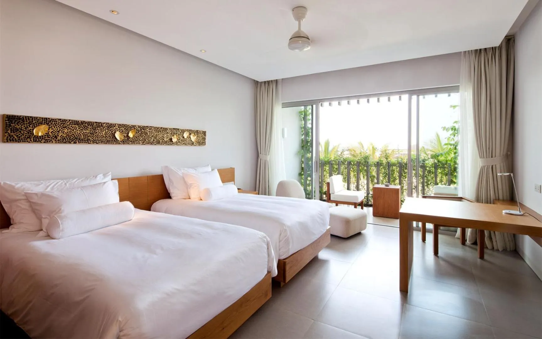 Babylon Twin Room in Naman Retreat