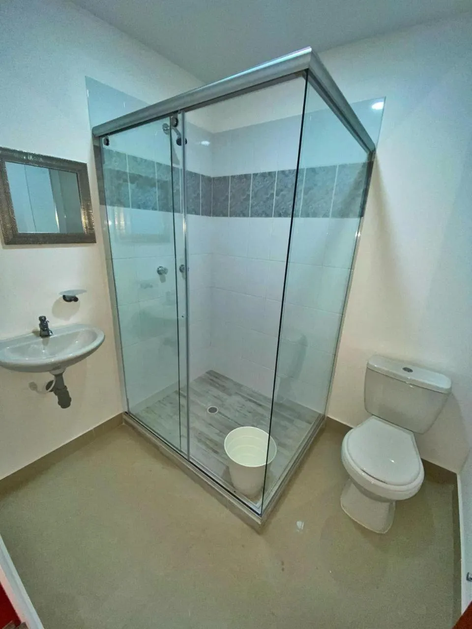 Twin Room - single occupancy in HOSPEDAJE BOGOTA CENTRO