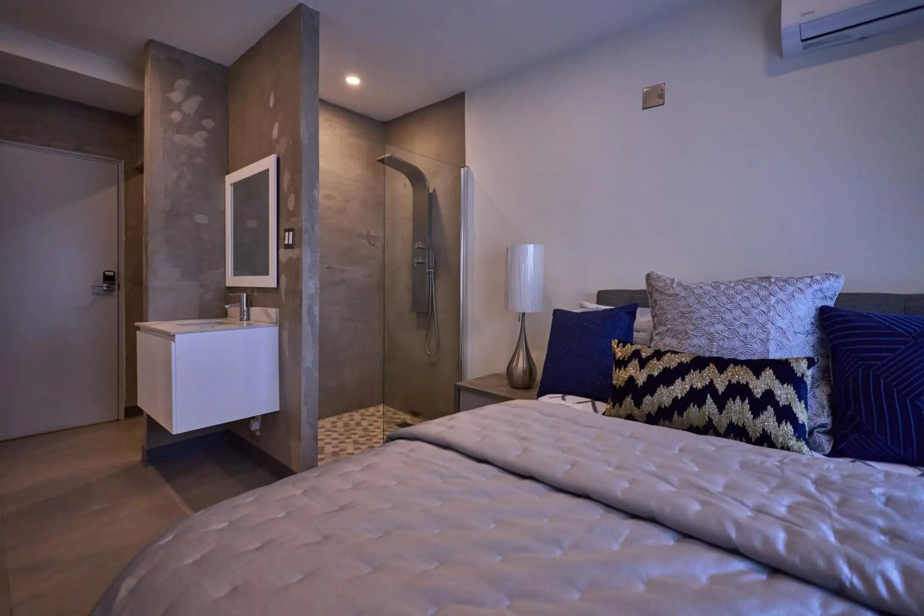 Standard Queen Room in Ola Boutique Hotel Standard Queen Room in Ola Boutique Hotel