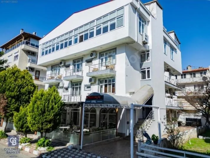 Property building in AKÇAY LEMAN OTEL