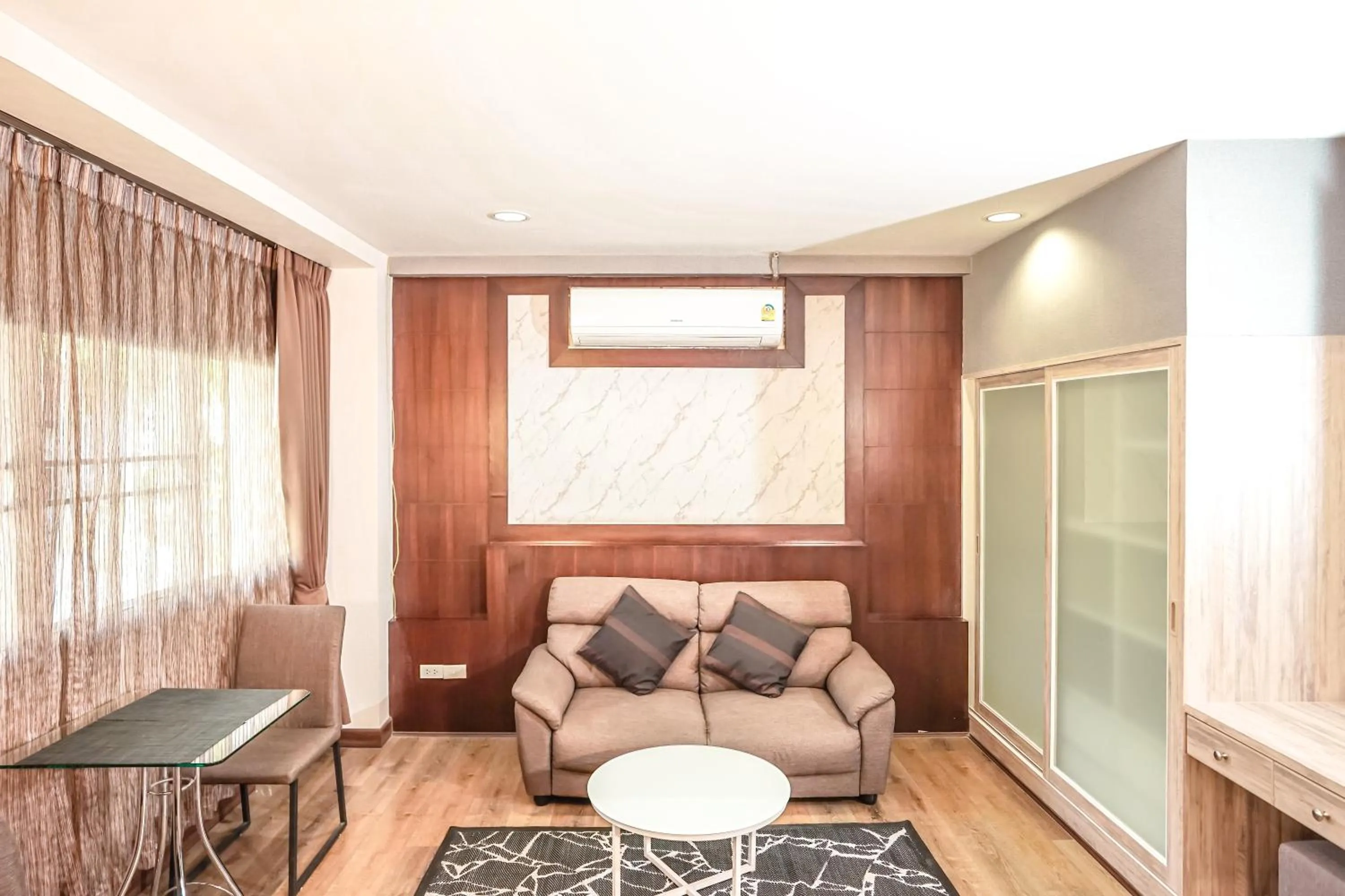 Living room in Blue cafe Apartments