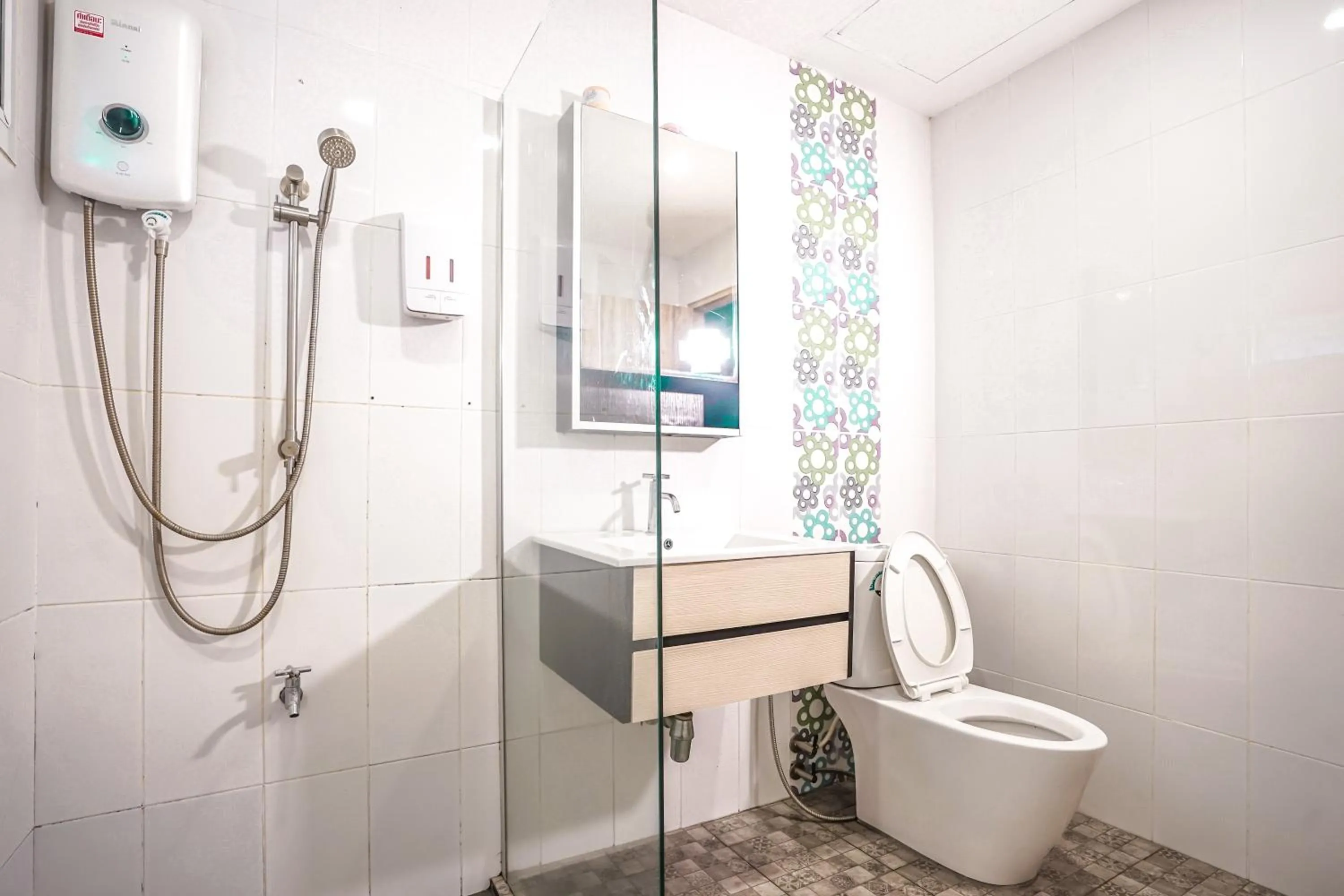 Toilet in Blue cafe Apartments