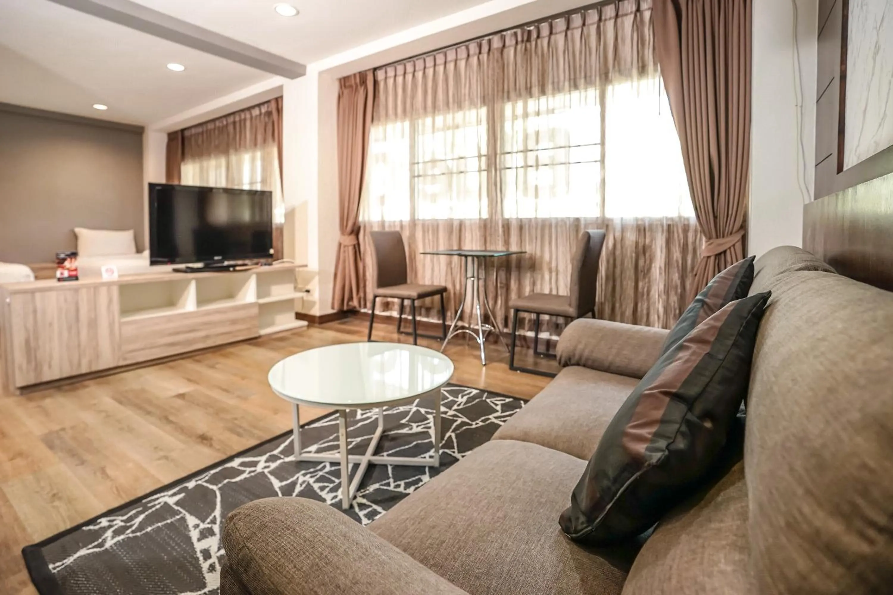 TV and multimedia in Blue cafe Apartments