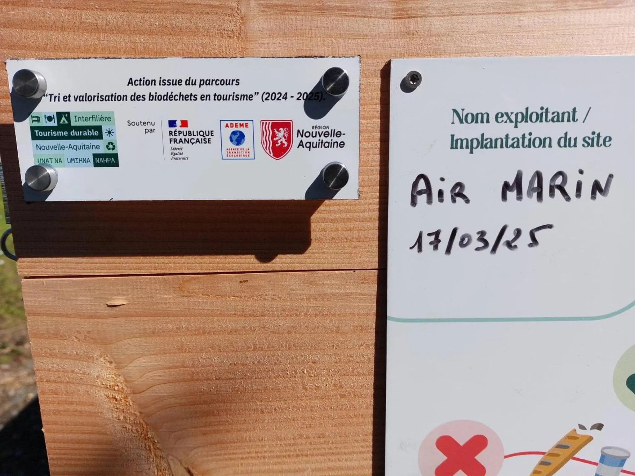 Garden in Logis Hôtel L'Air Marin