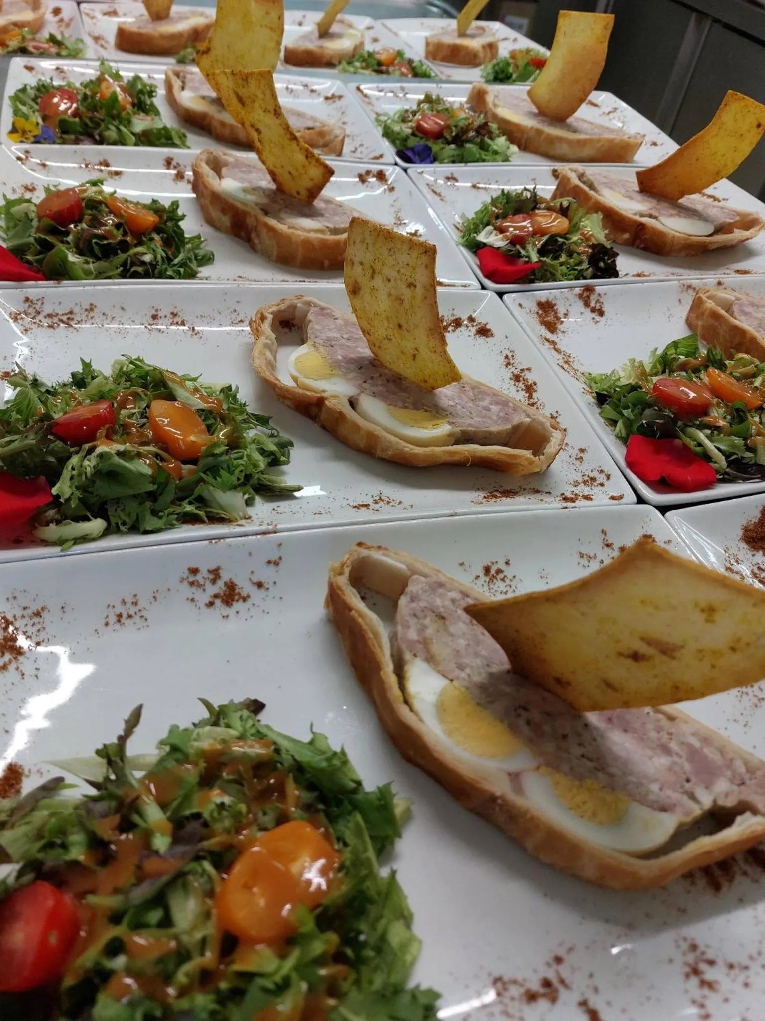 Restaurant/places to eat in Logis Hôtel L'Air Marin