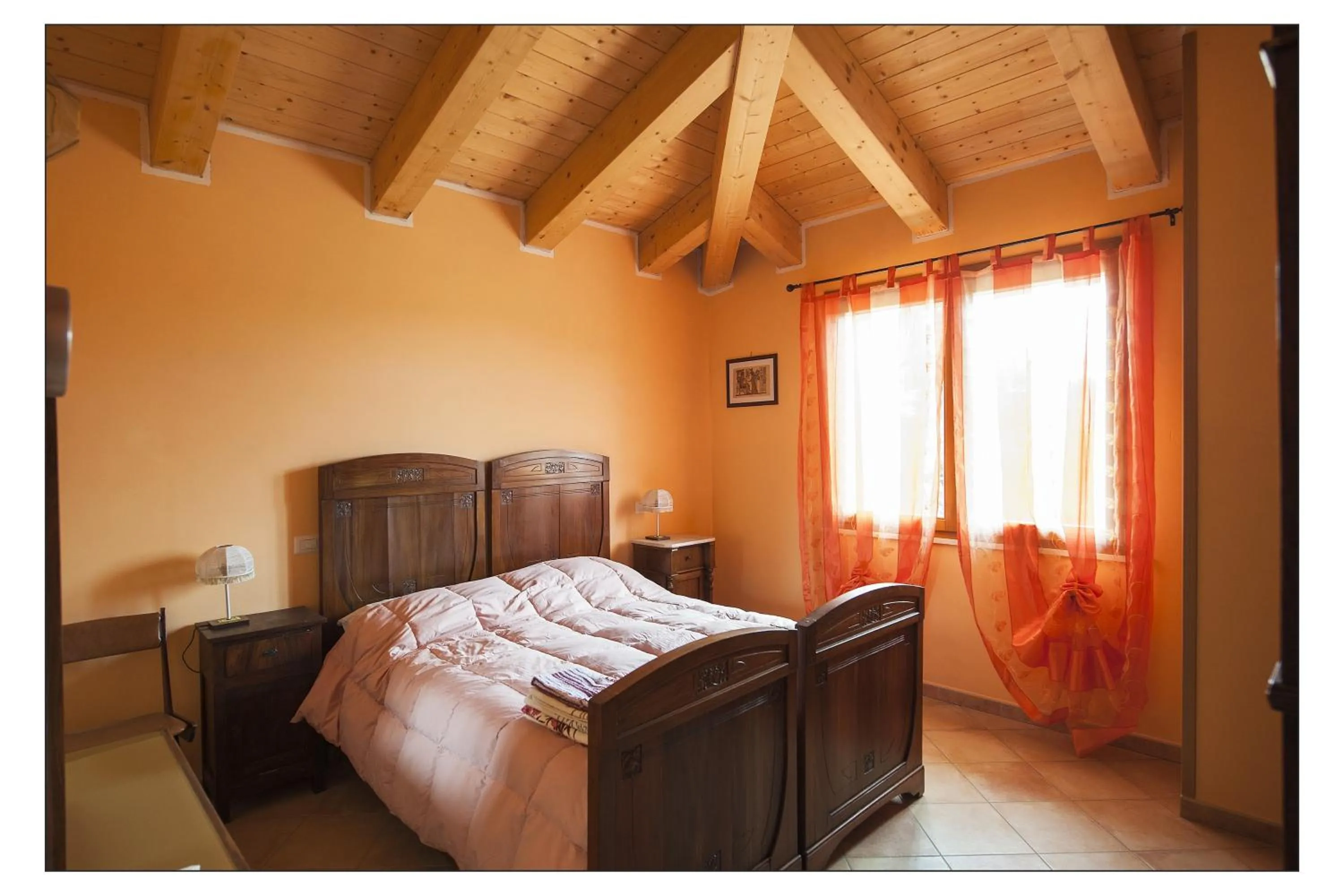 Bed in Bed & Breakfast Montesterlino